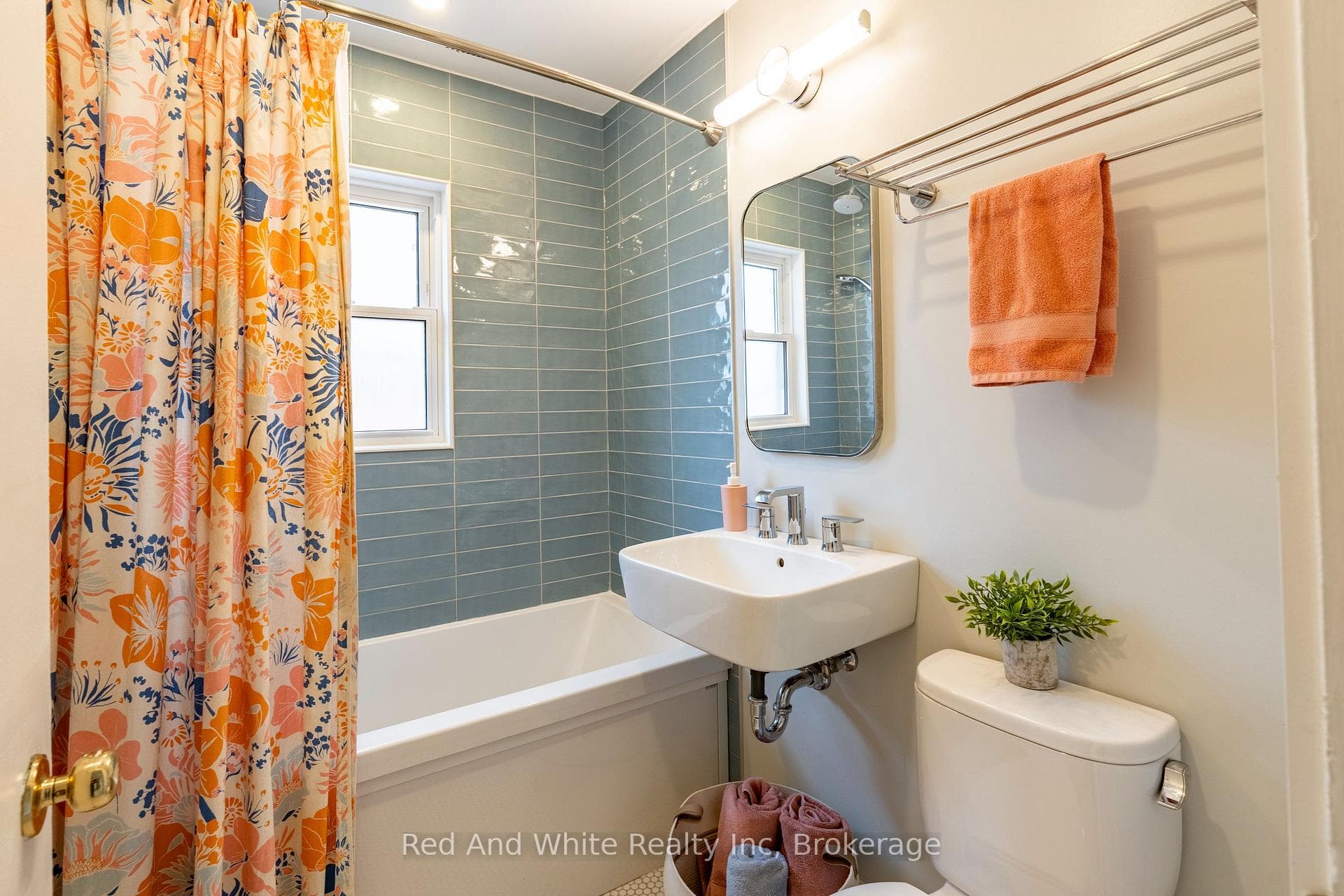 178 Bristol Street photo 19