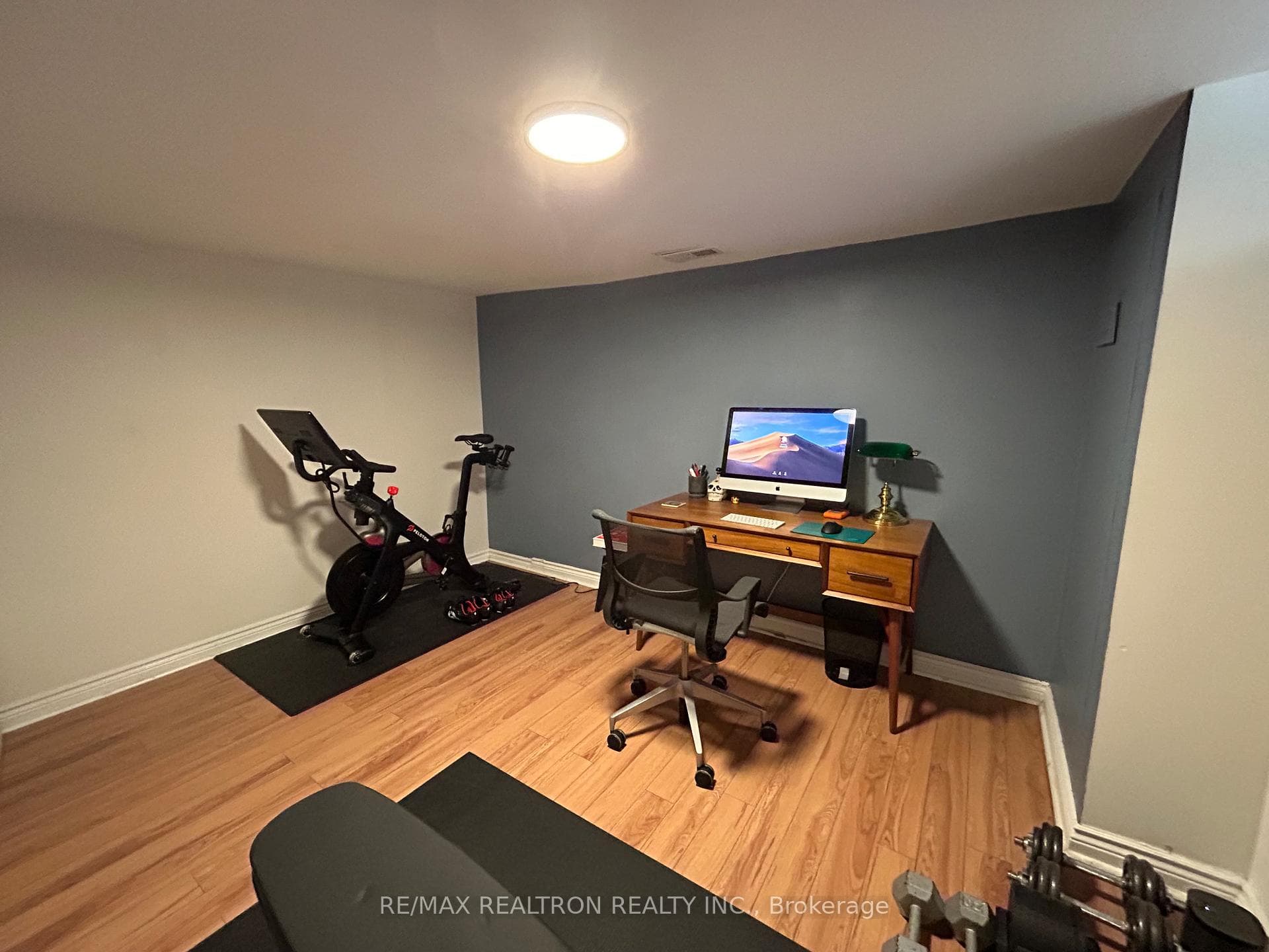 420 Quebec Avenue Unit A photo 5