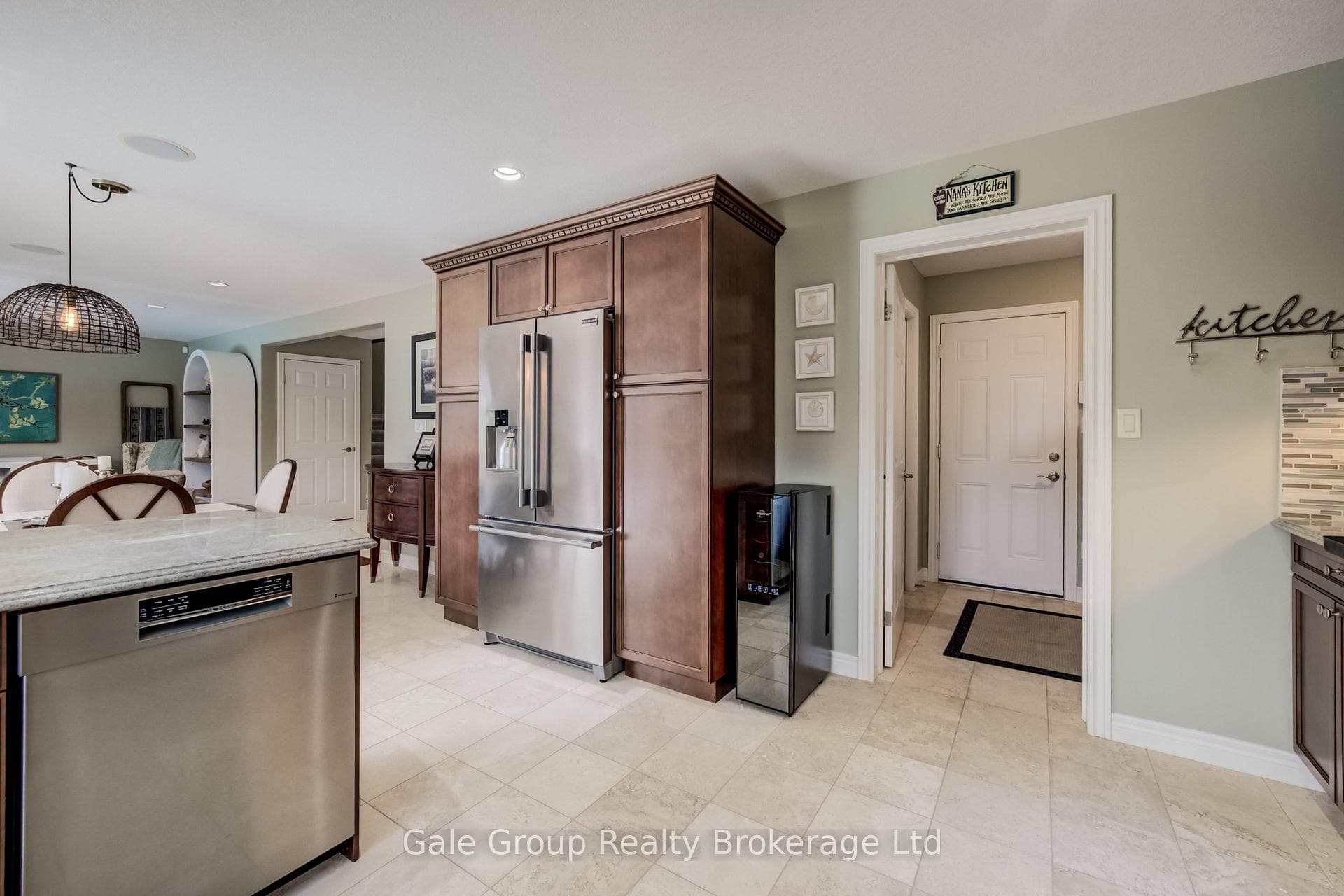 472 Lakeview Drive photo 16