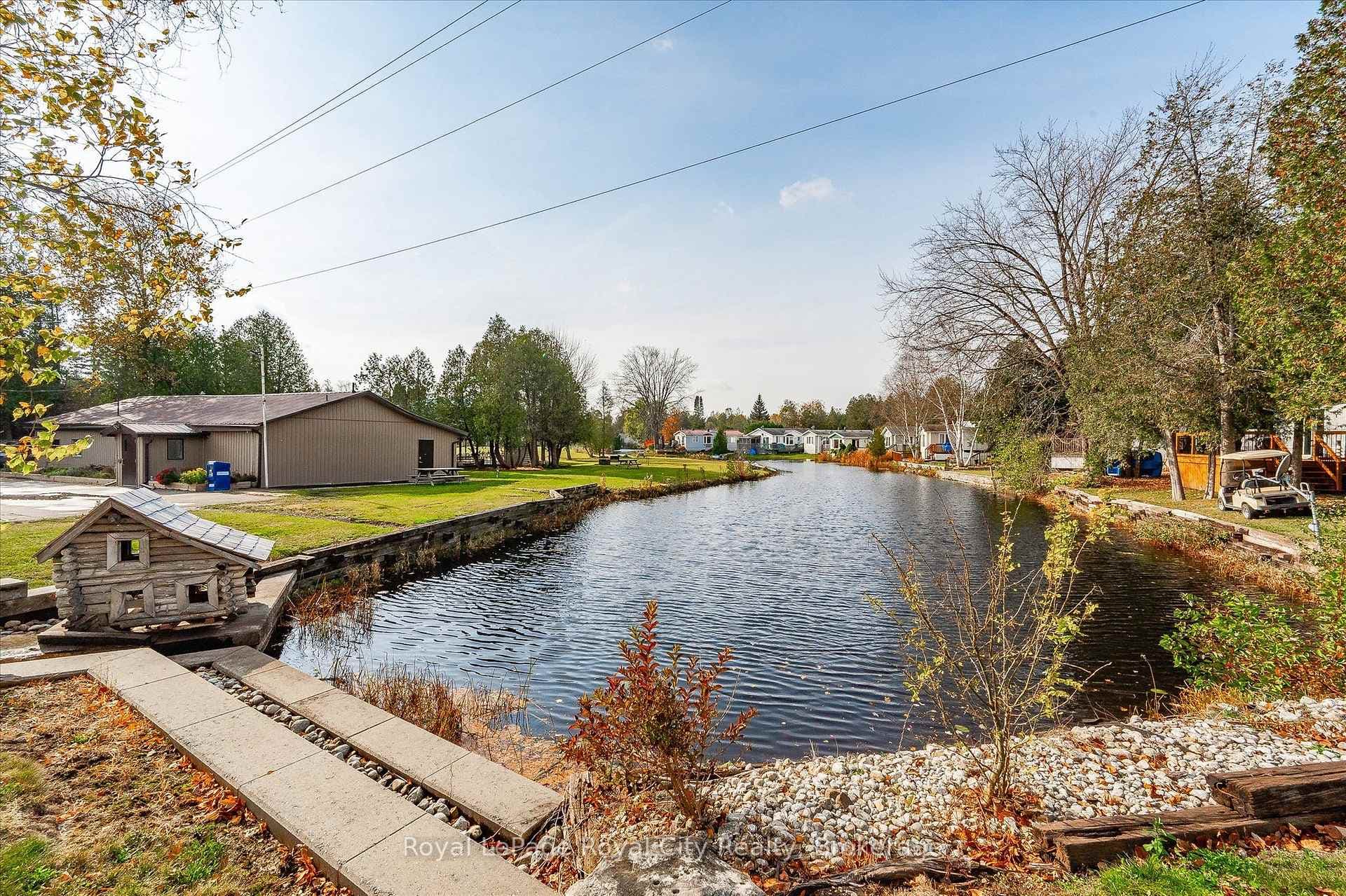 10 Spruce Avenue photo 30