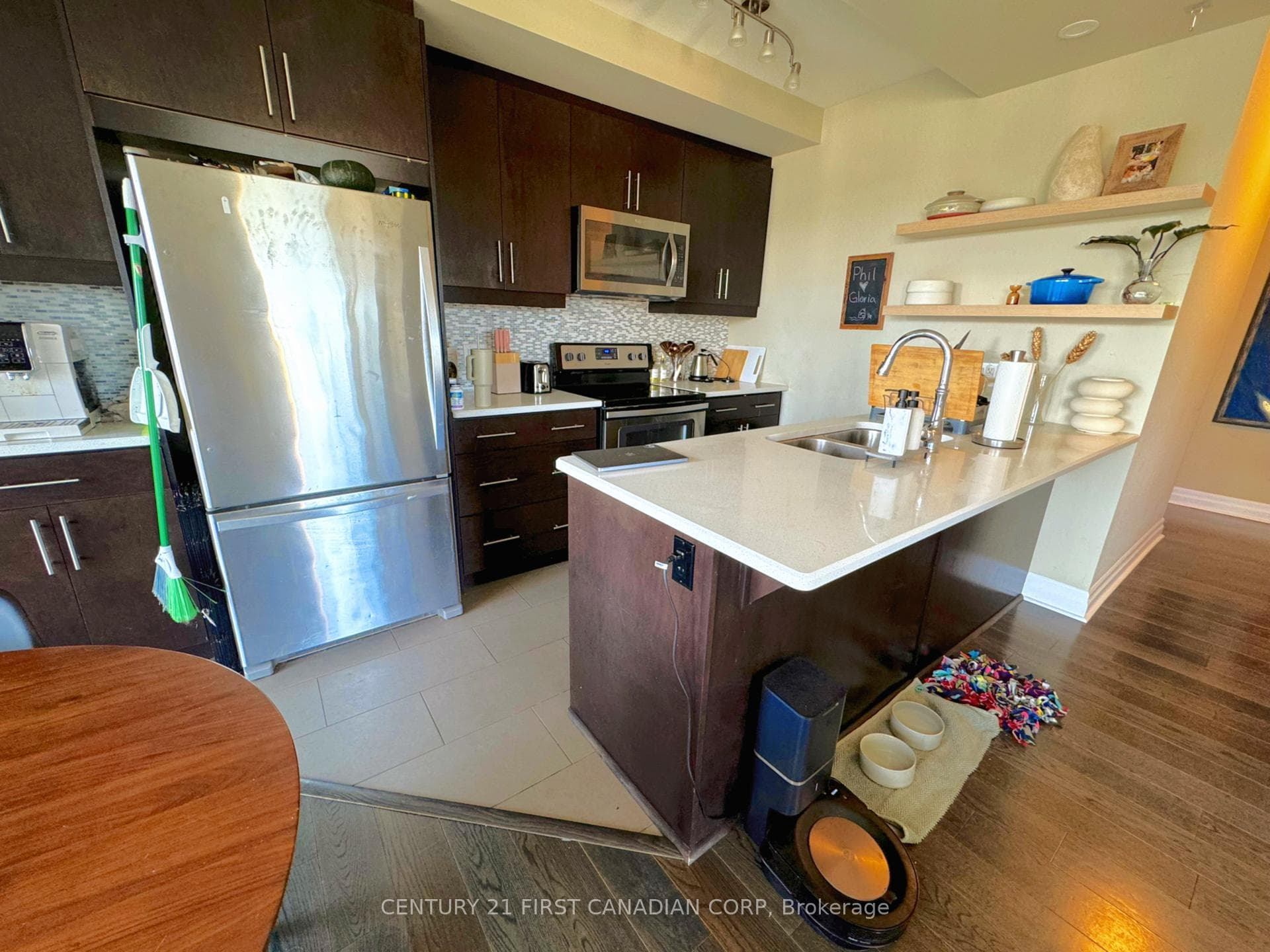 505 Talbot Street Unit 1604 photo 8