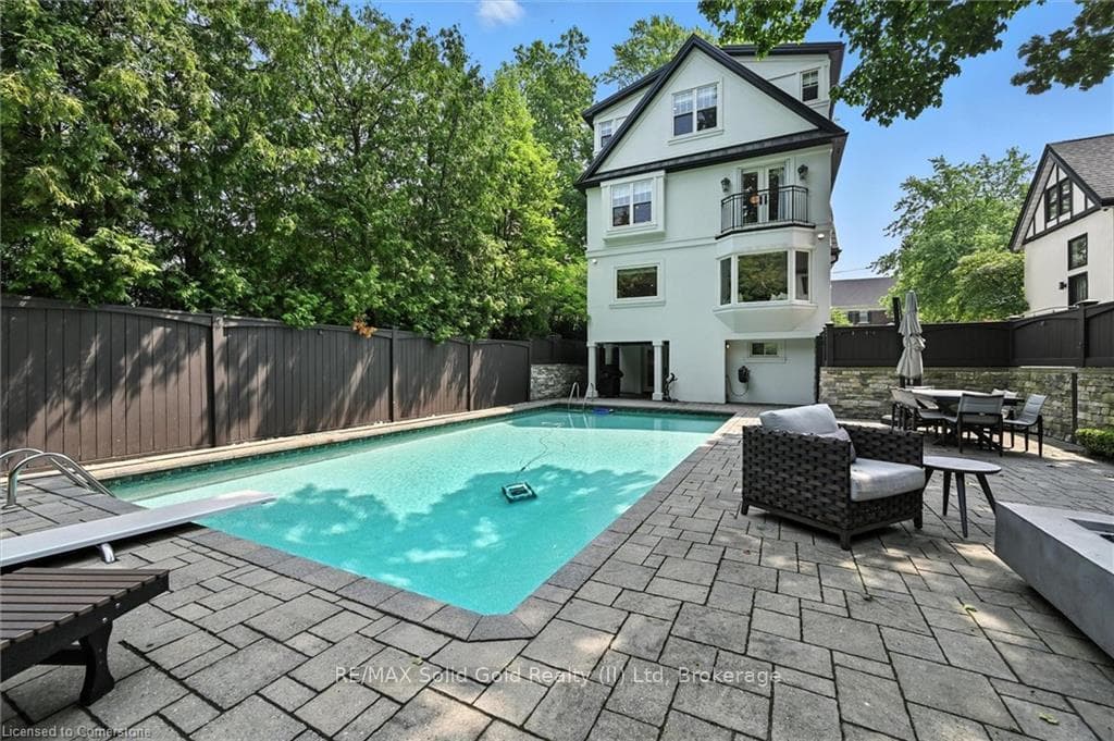 112 Chedoke Avenue photo 42