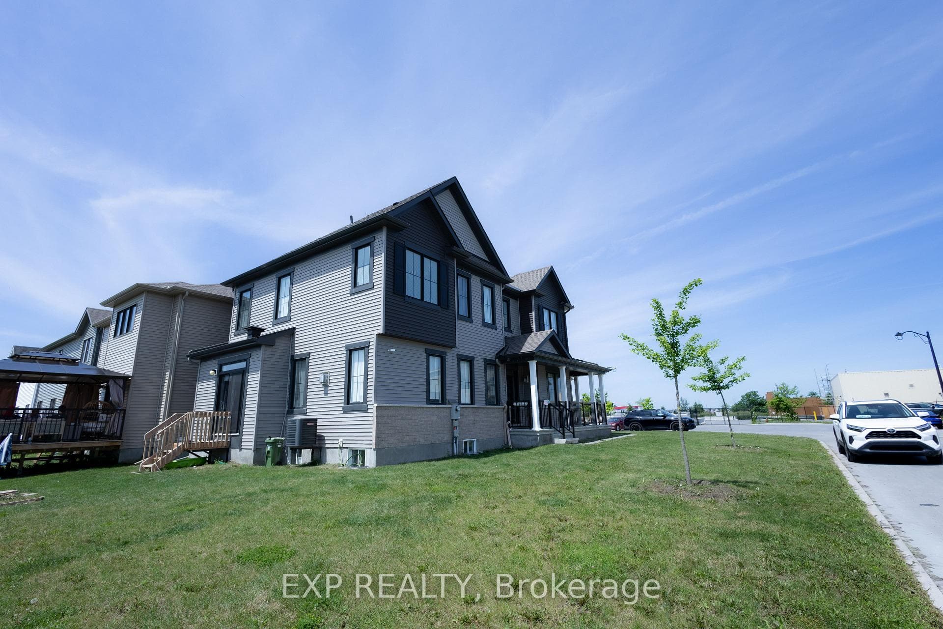 1038 Showman Street photo 24