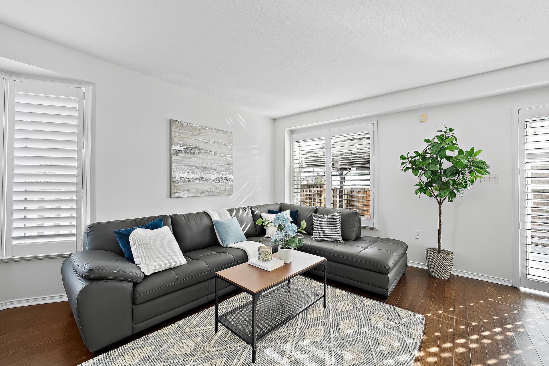 171 Highbury Drive Unit 1 photo 11