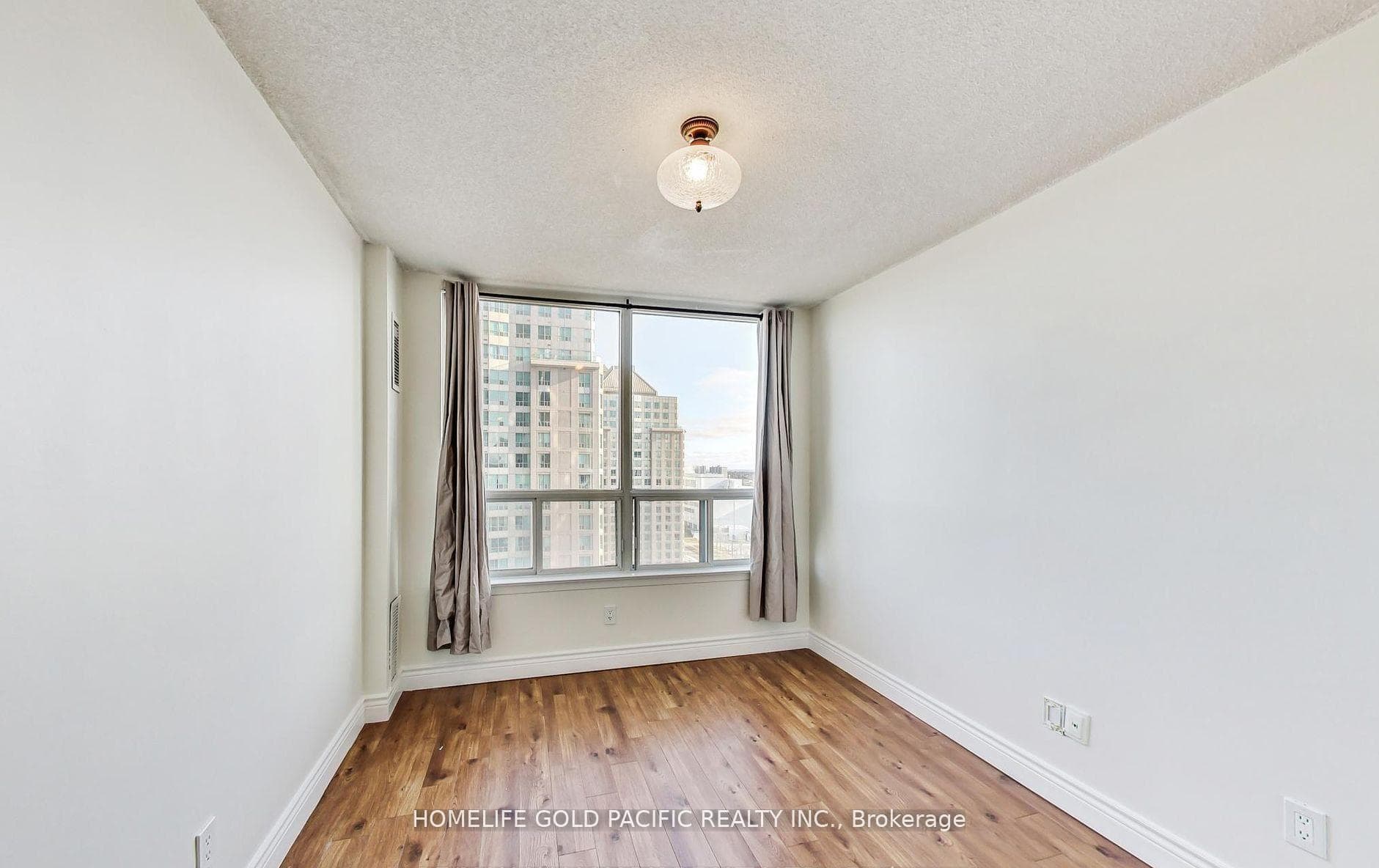 88 Corporate Drive Unit 1604 photo 16