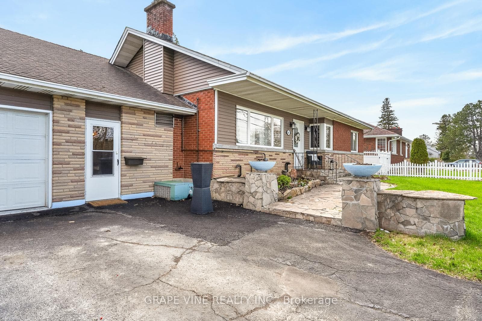 46 Macfarlane Road photo 3