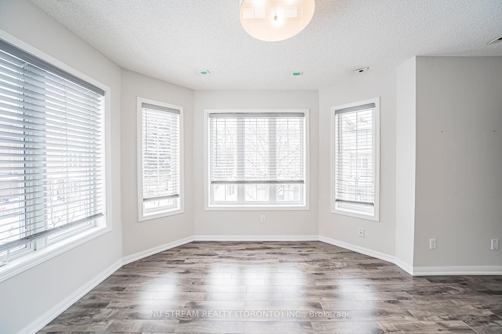 7 St Moritz Way Unit 5 photo 25