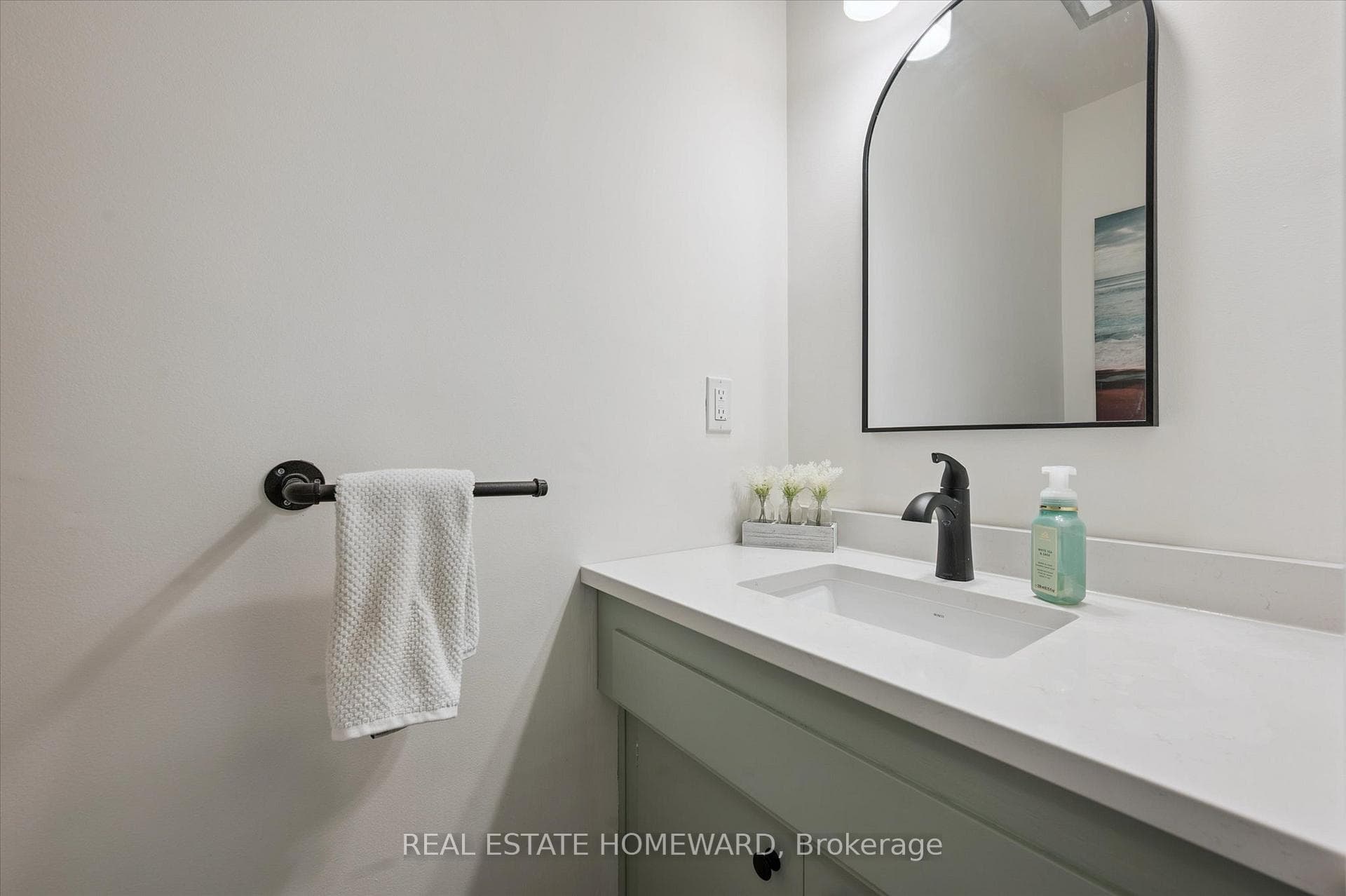 20 Combermere Crescent photo 19