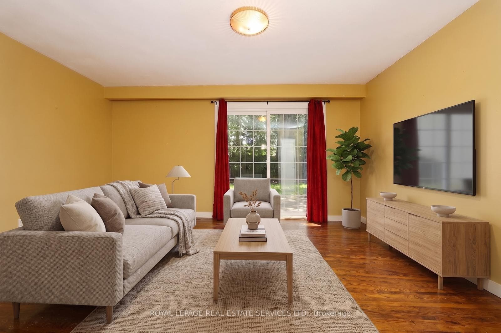 1492 Hillgrove Road photo 40