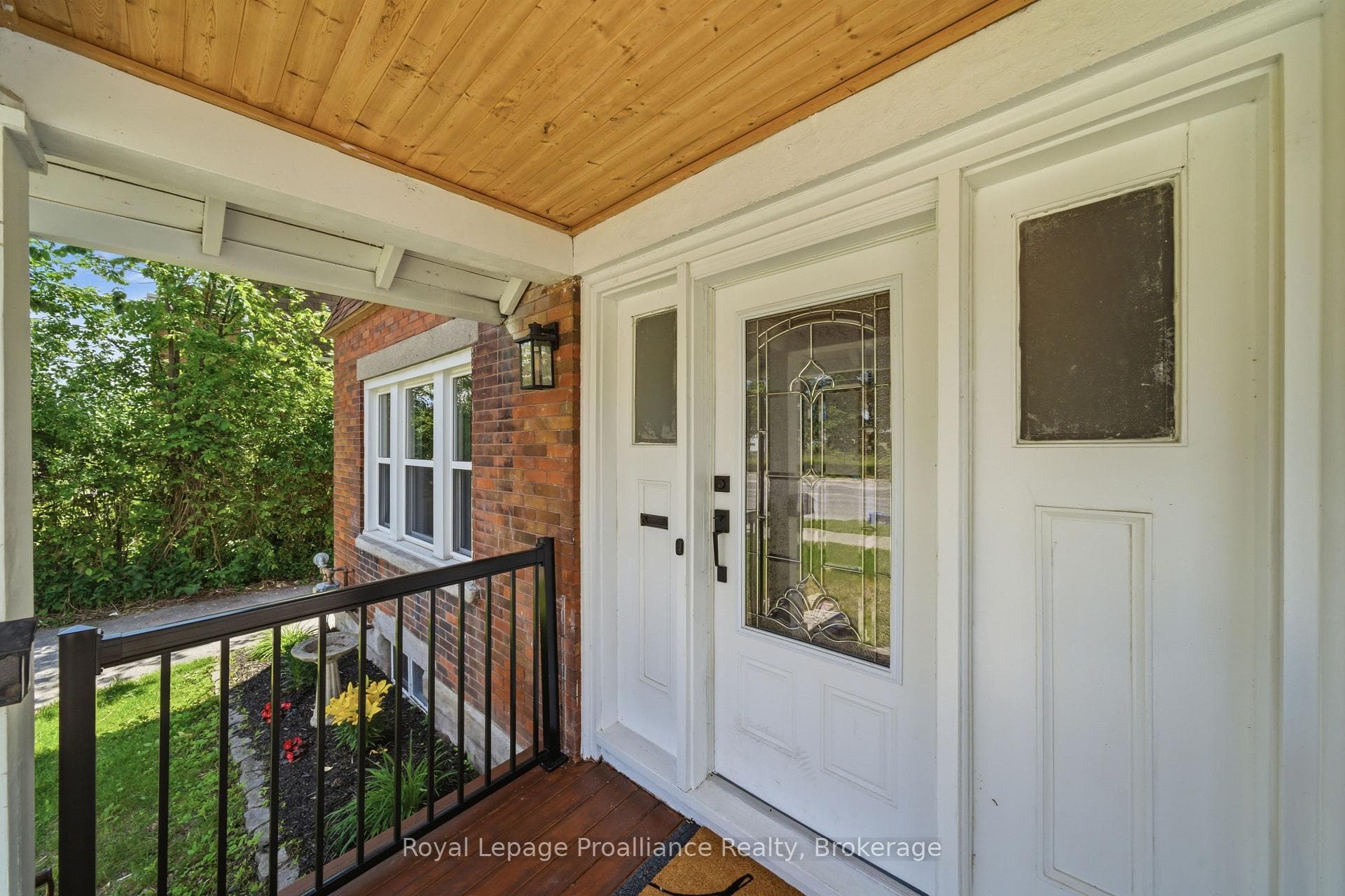 82 Marmora Street photo 3
