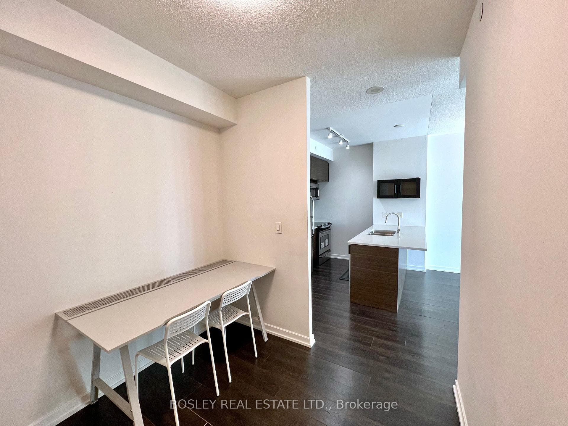 62 Forest Manor Road Unit 1408 photo 12