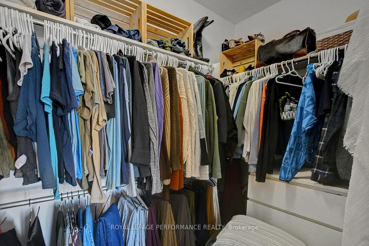 95 Manhattan Crescent photo 27