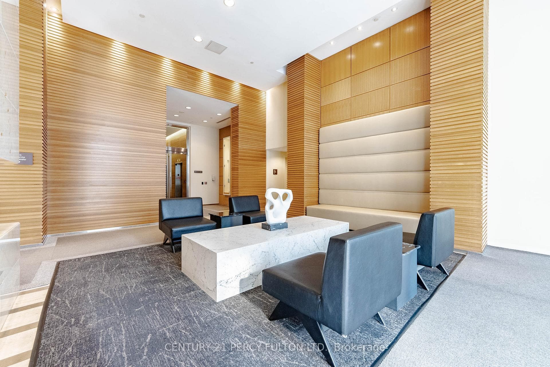2191 Yonge Street Unit 706 photo 15
