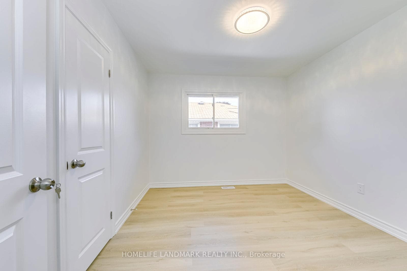 146 Manning Avenue photo 11