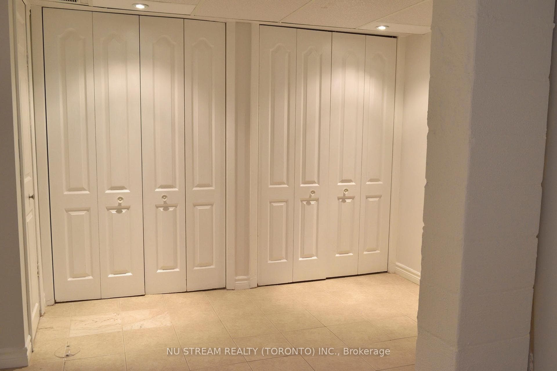 227 Airdrie Road photo 11