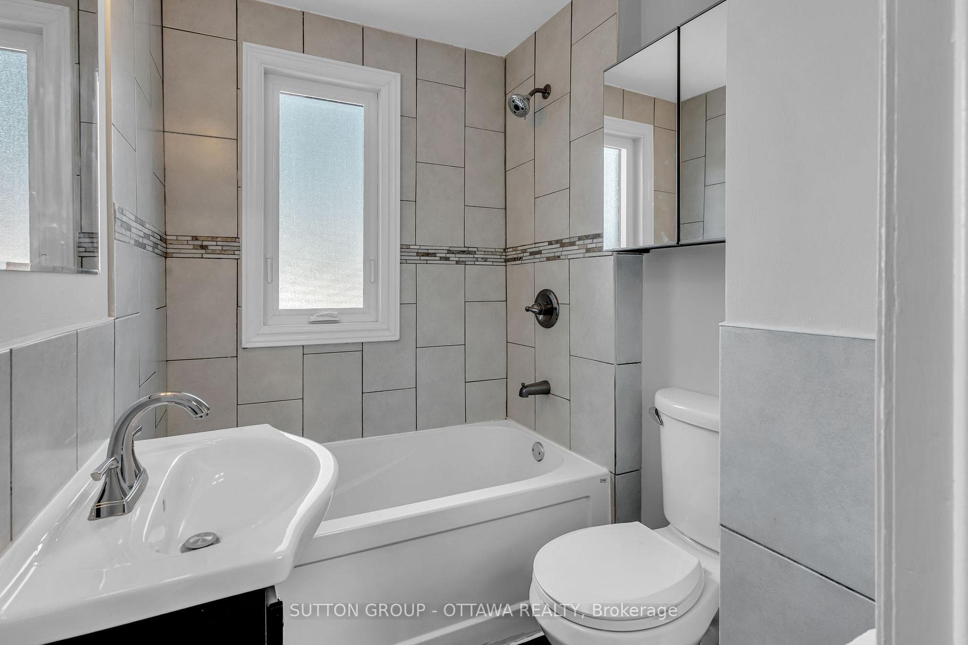 10 NORFOLK Avenue photo 13