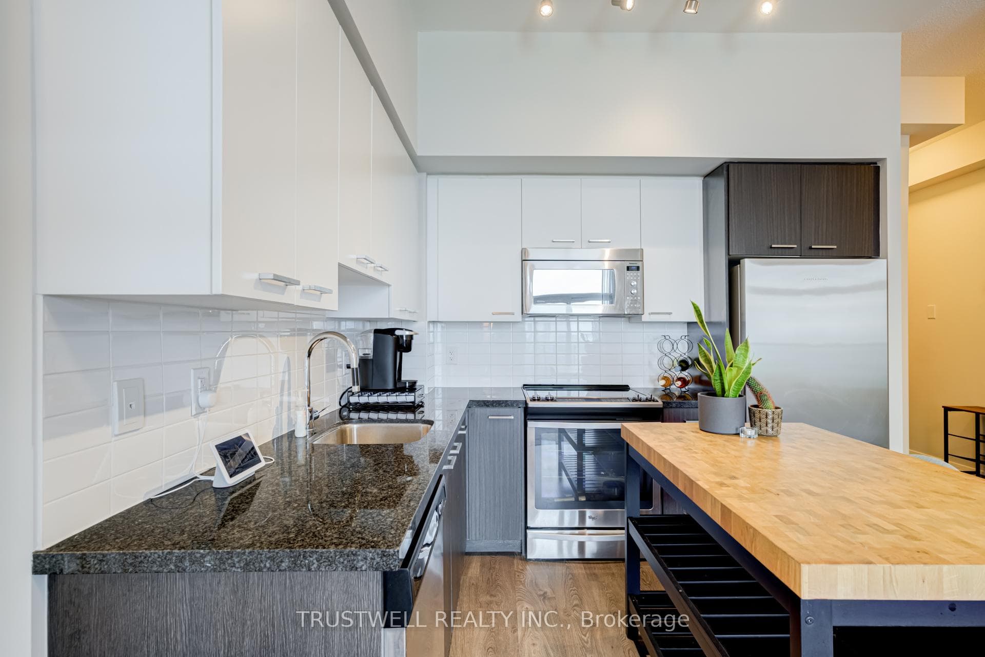 3700 Highway 7 Road Unit 2902 photo 4