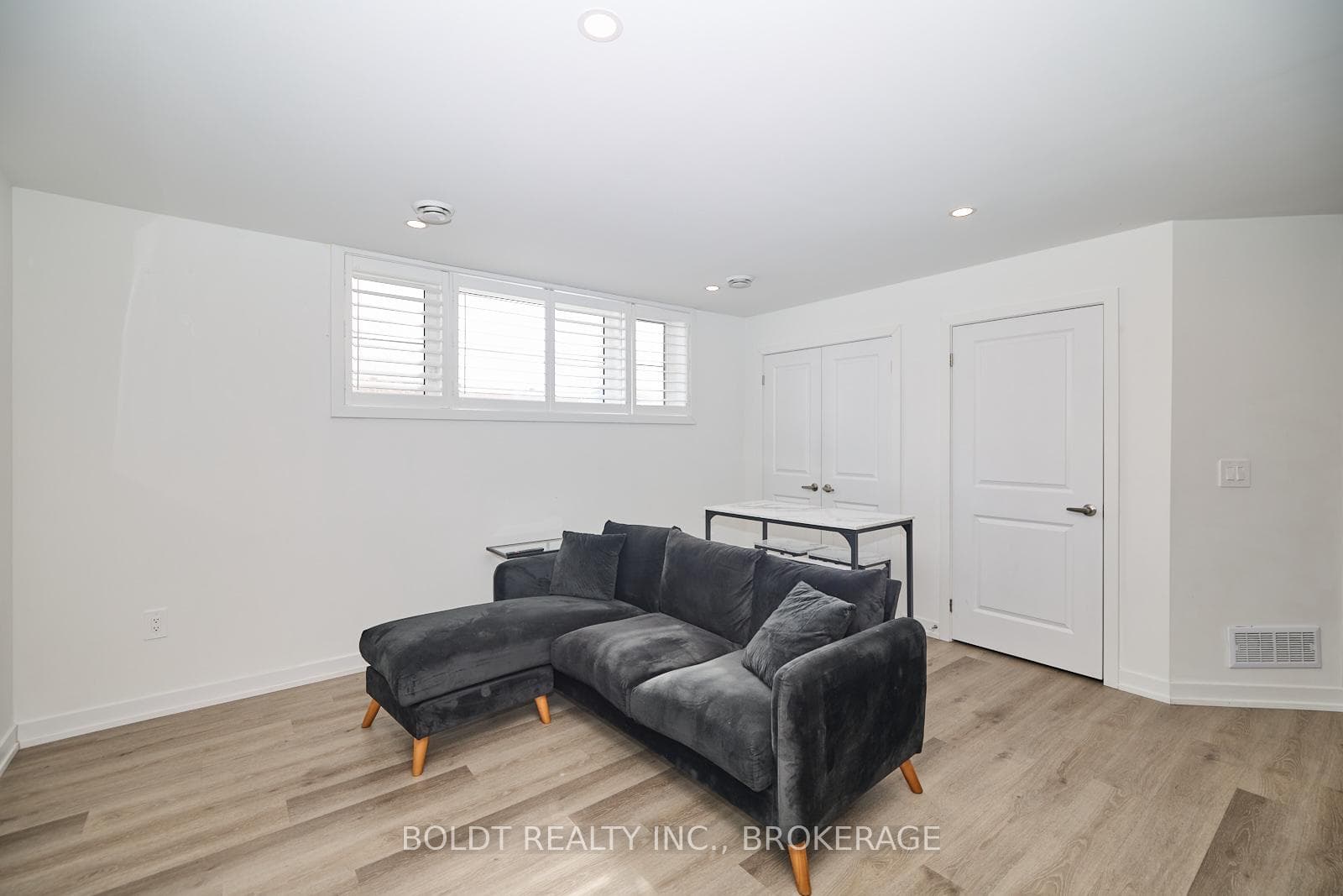 6591 Montrose Road Unit 8 photo 15