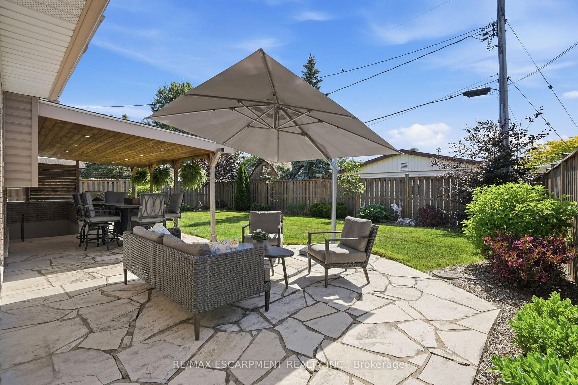 92 Watt Avenue photo 40