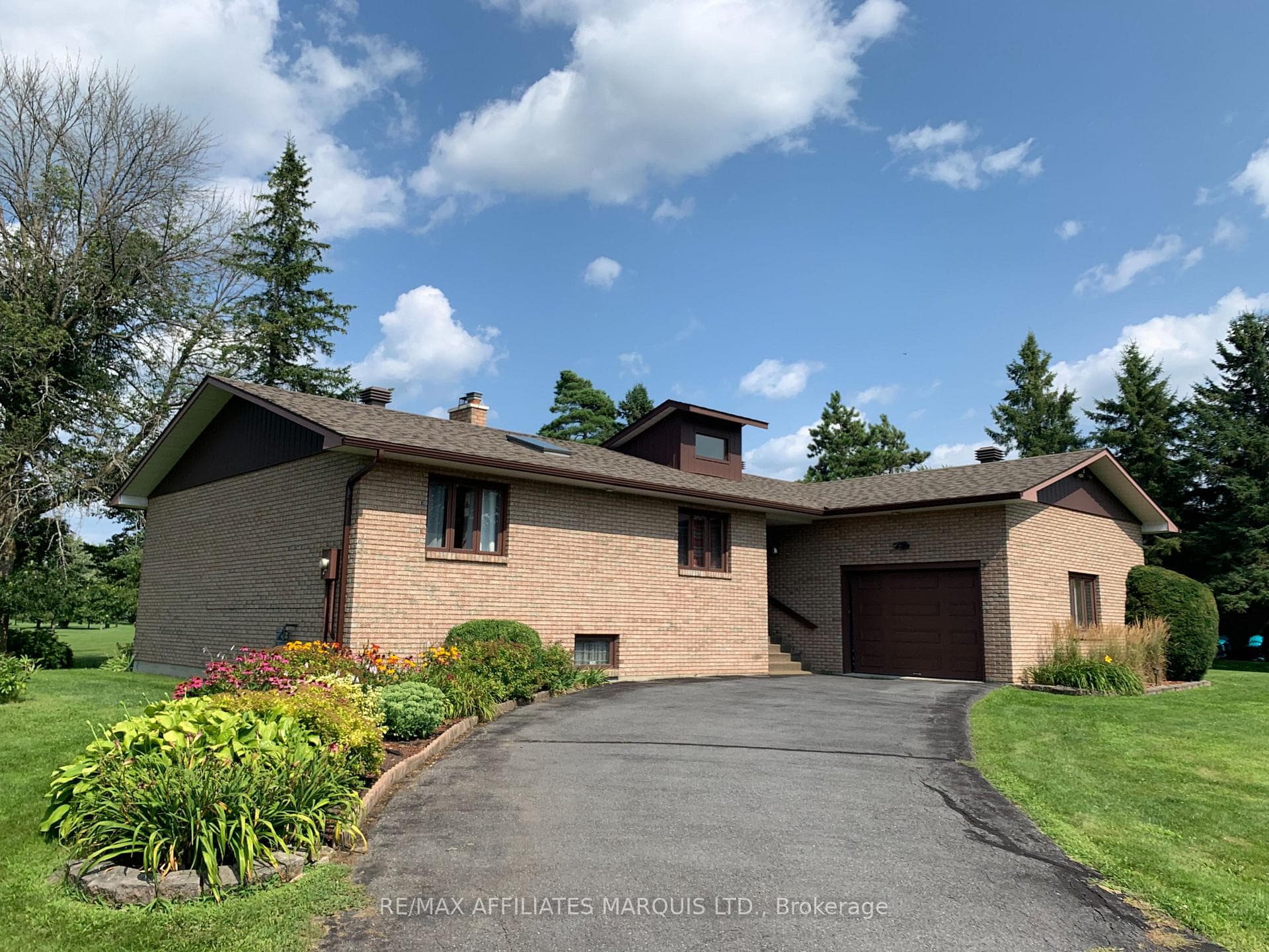 6711 Gilmore Hill Road photo 2