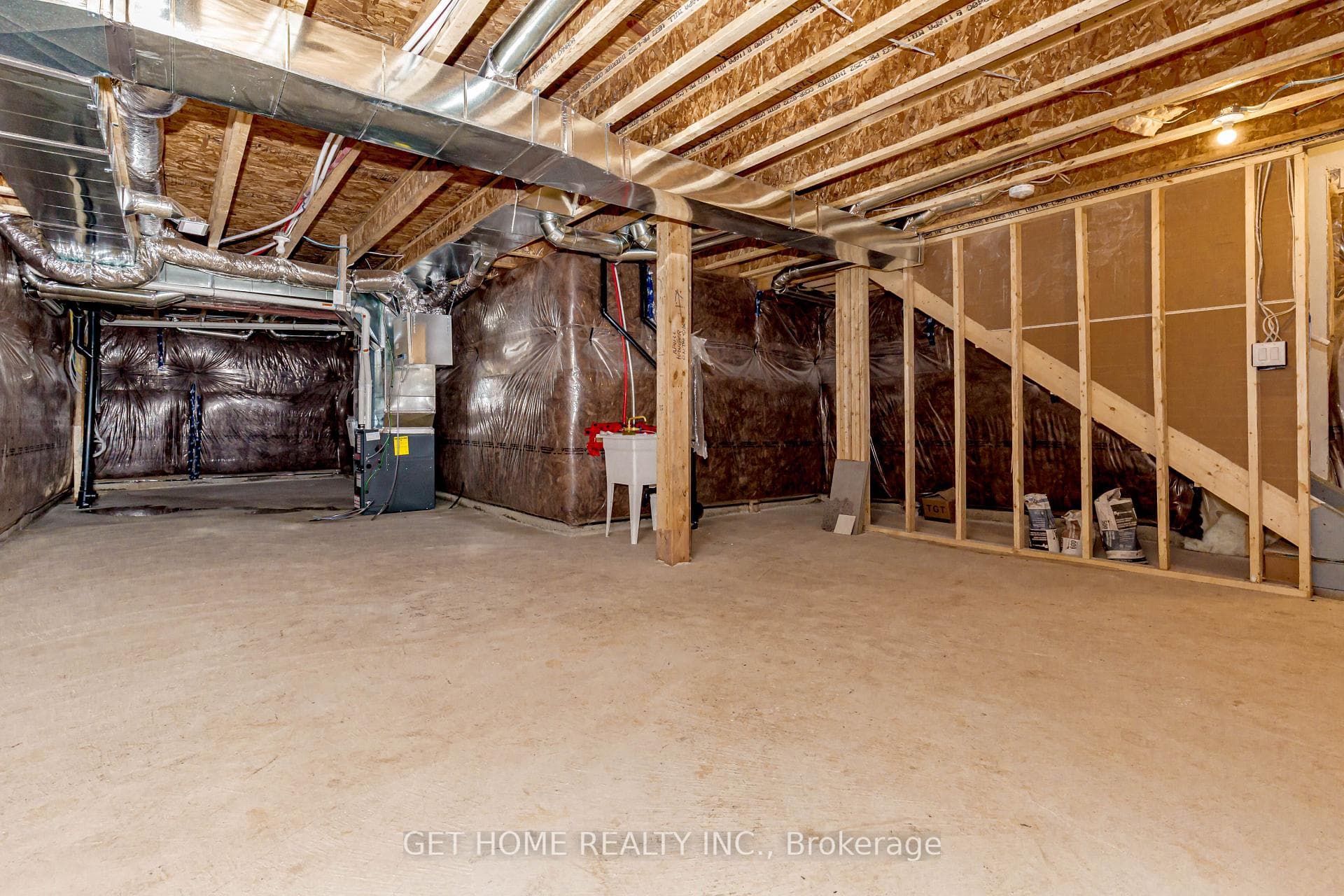 435 Gordon Krantz Avenue photo 50
