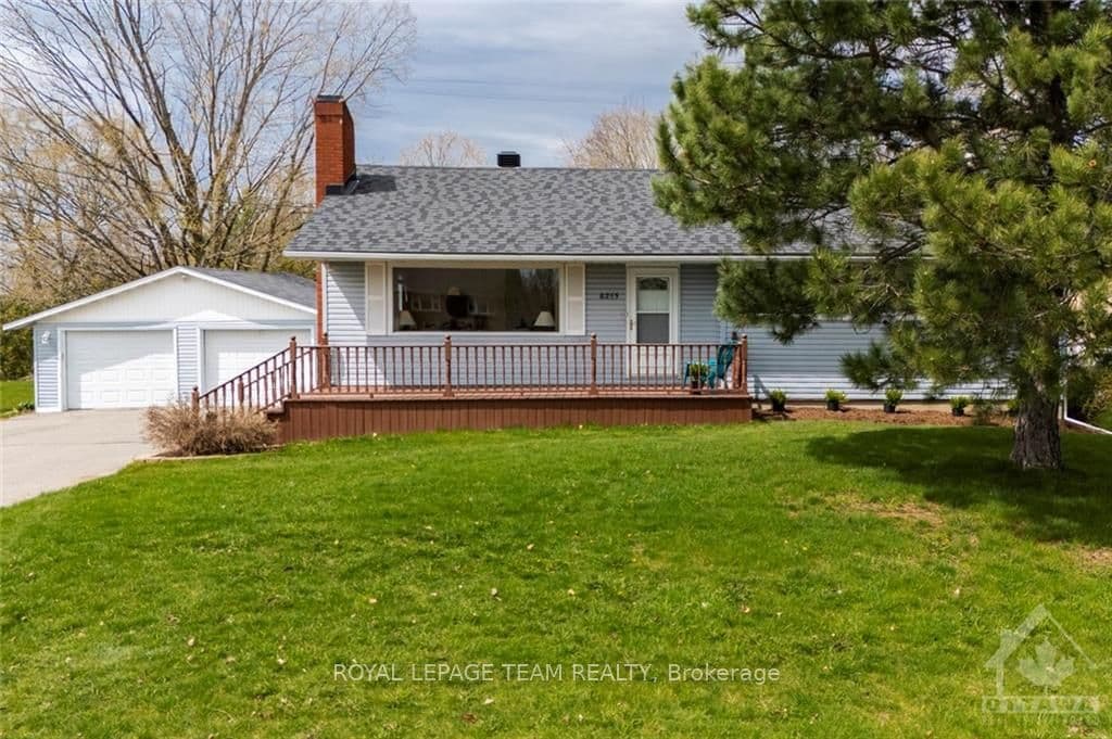 8253 UNITED Avenue photo 2