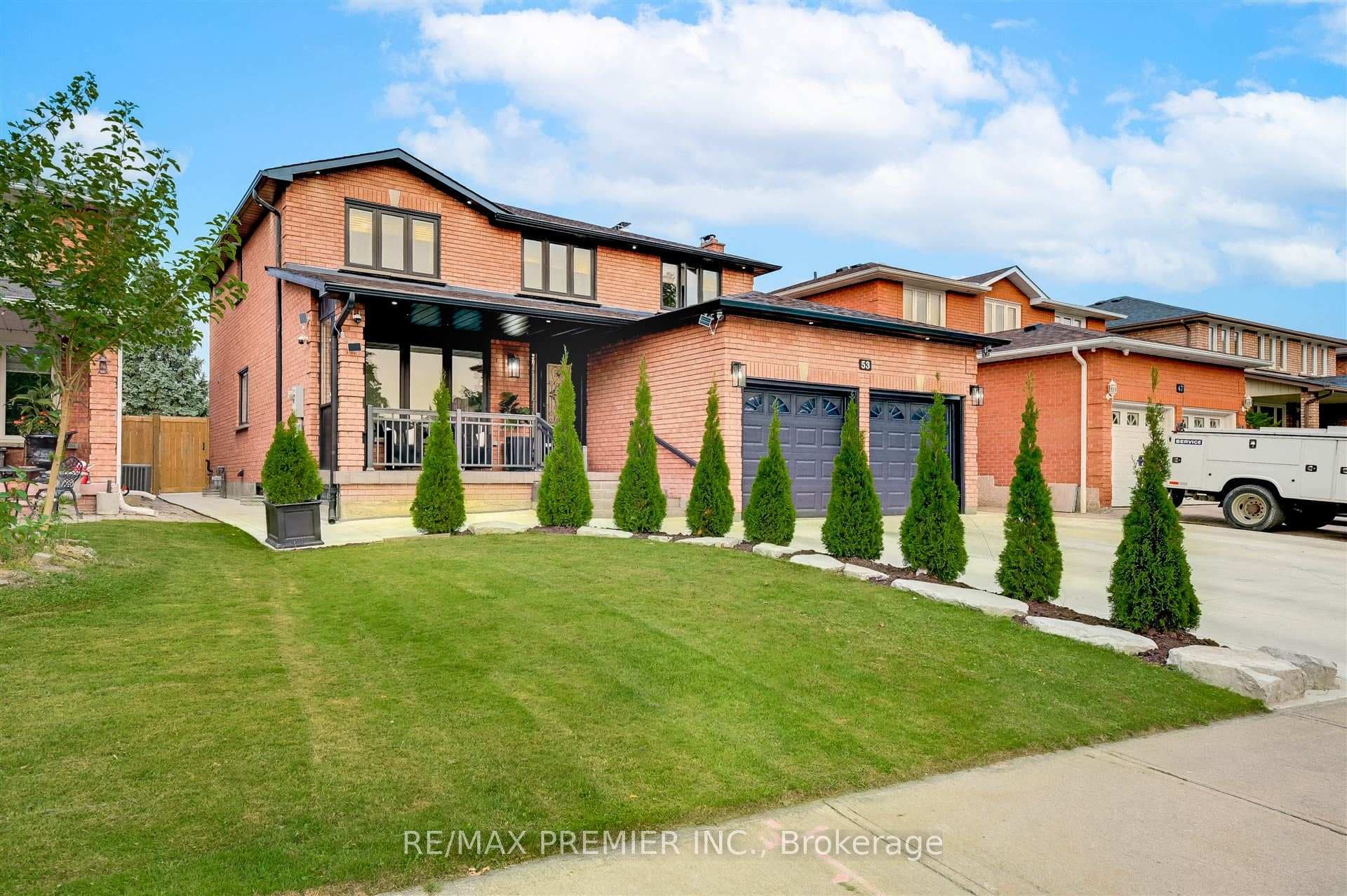 53 Belair Way photo 2