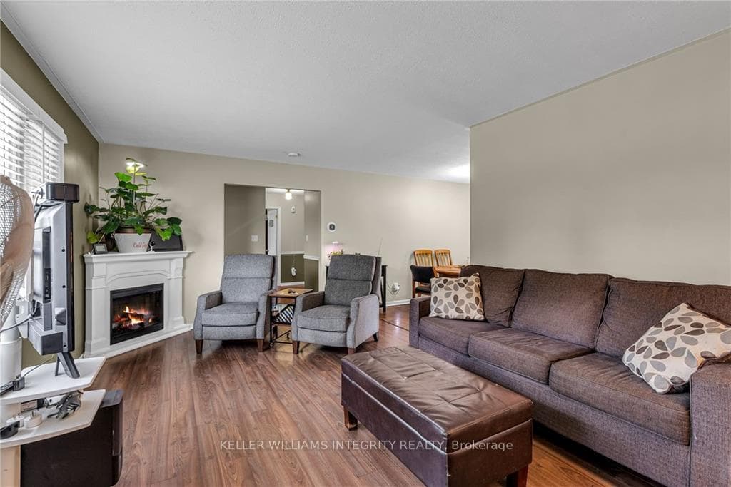 24 MAXWELL Street photo 5
