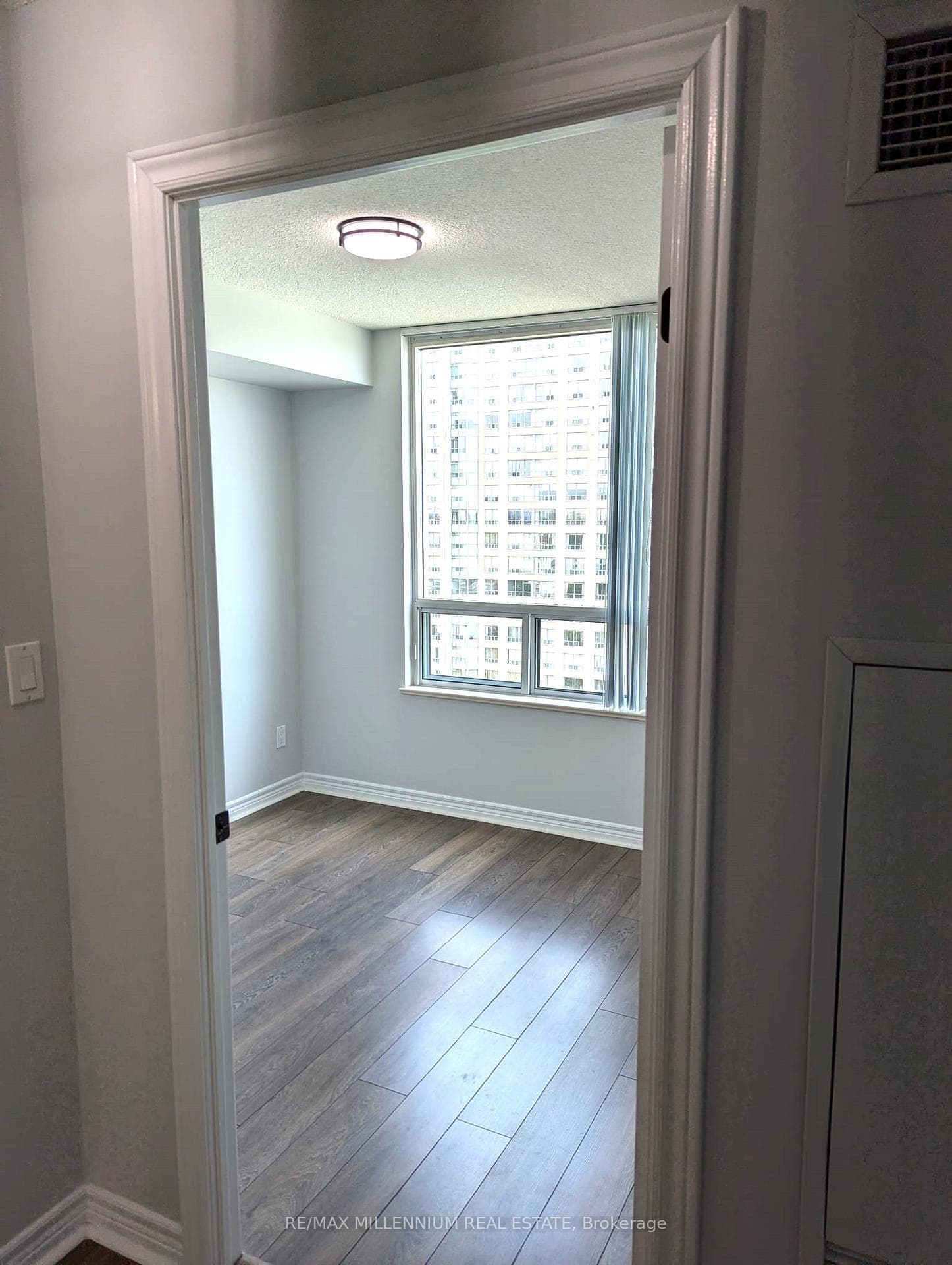 68 Corporate Drive Unit 1532 photo 8