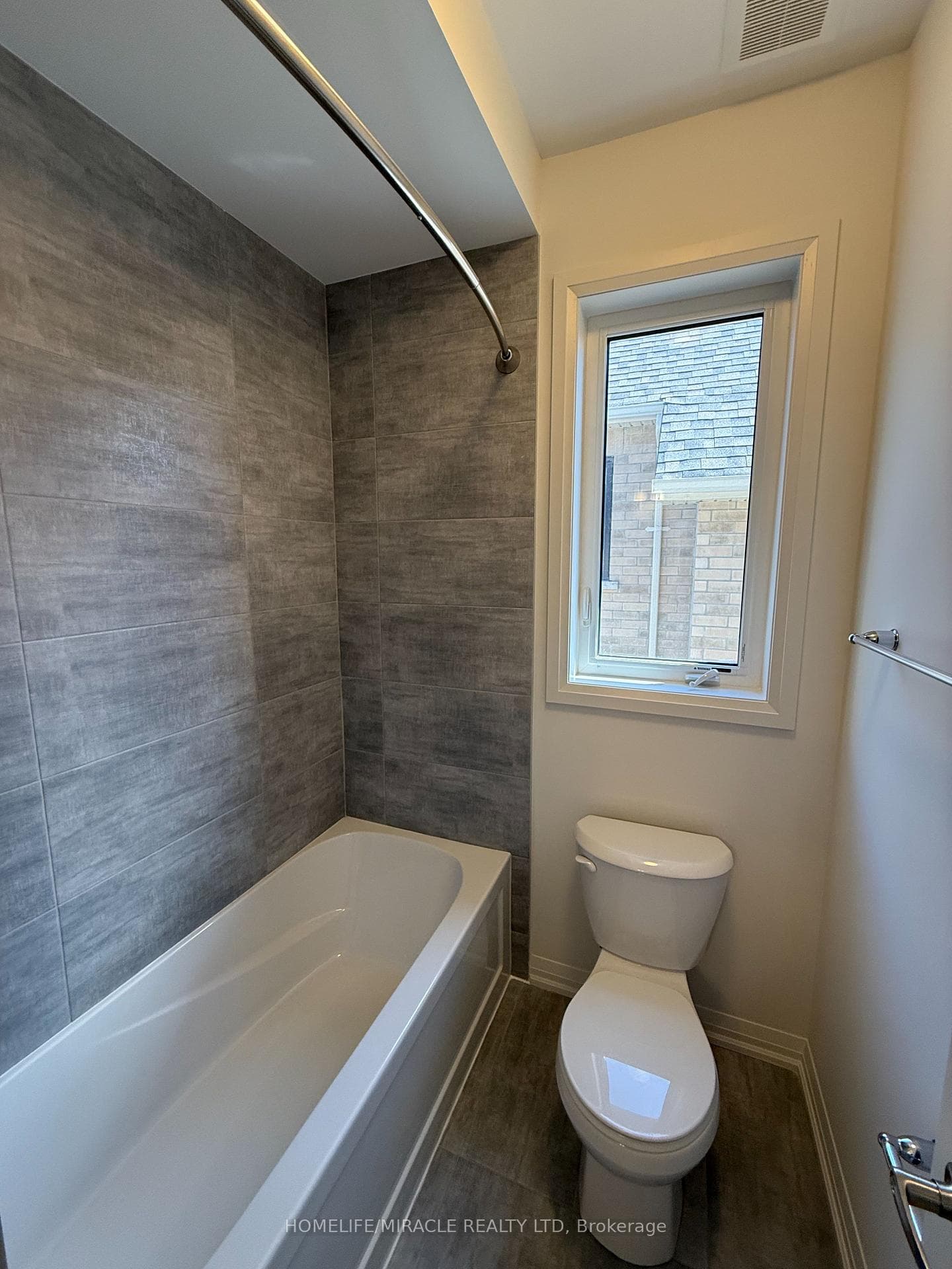 19 Wintergreen Lane photo 35