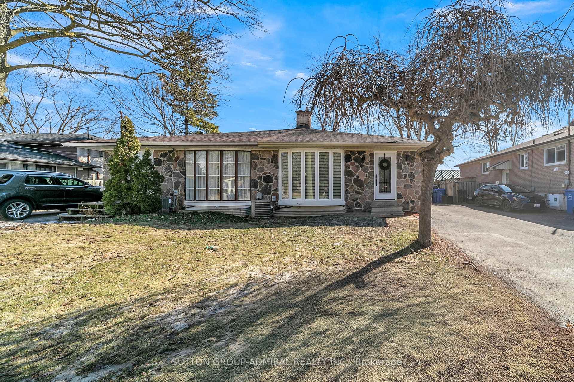 17 Jasper Drive photo 2