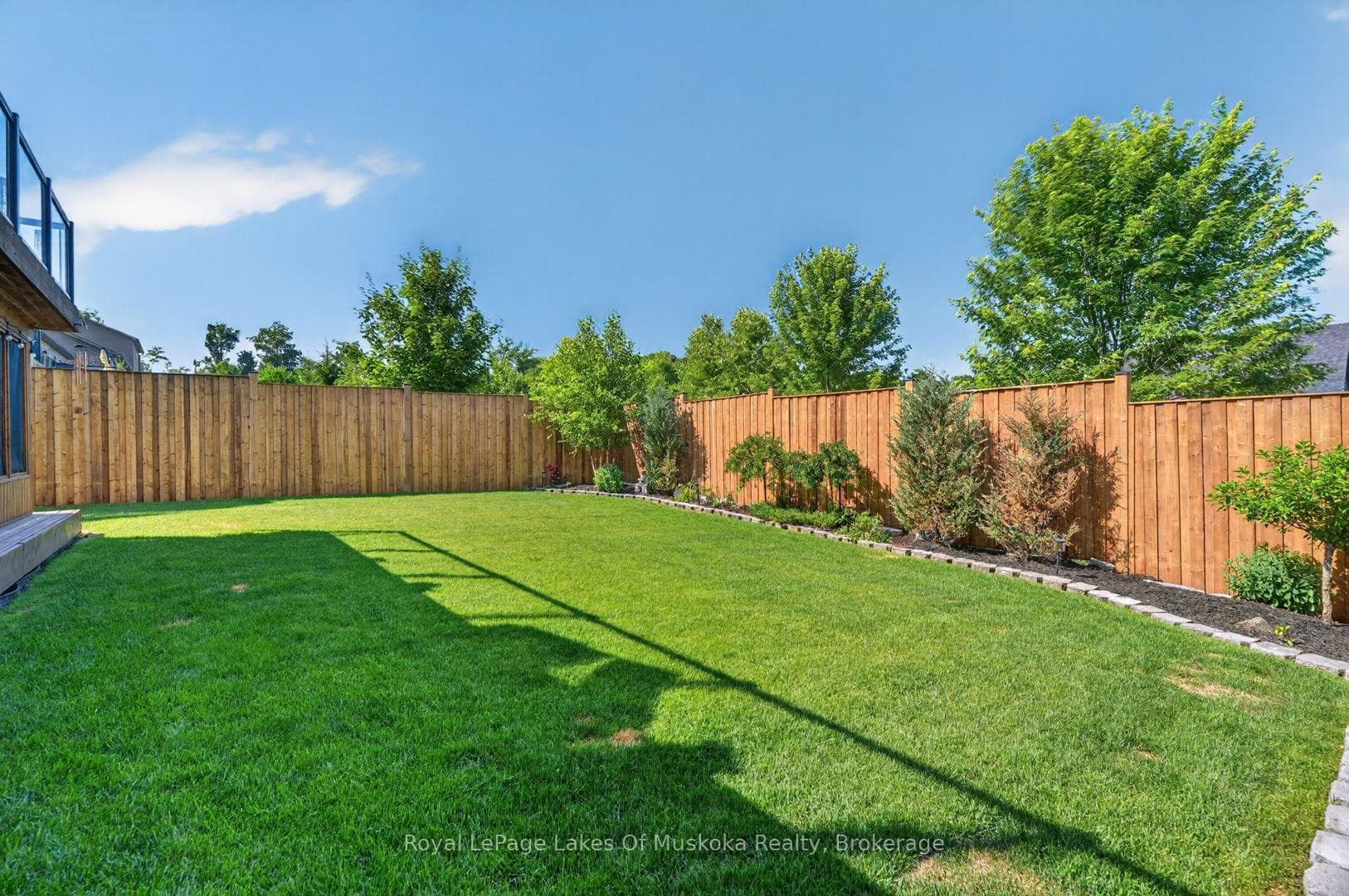 11 Braeside Crescent photo 39