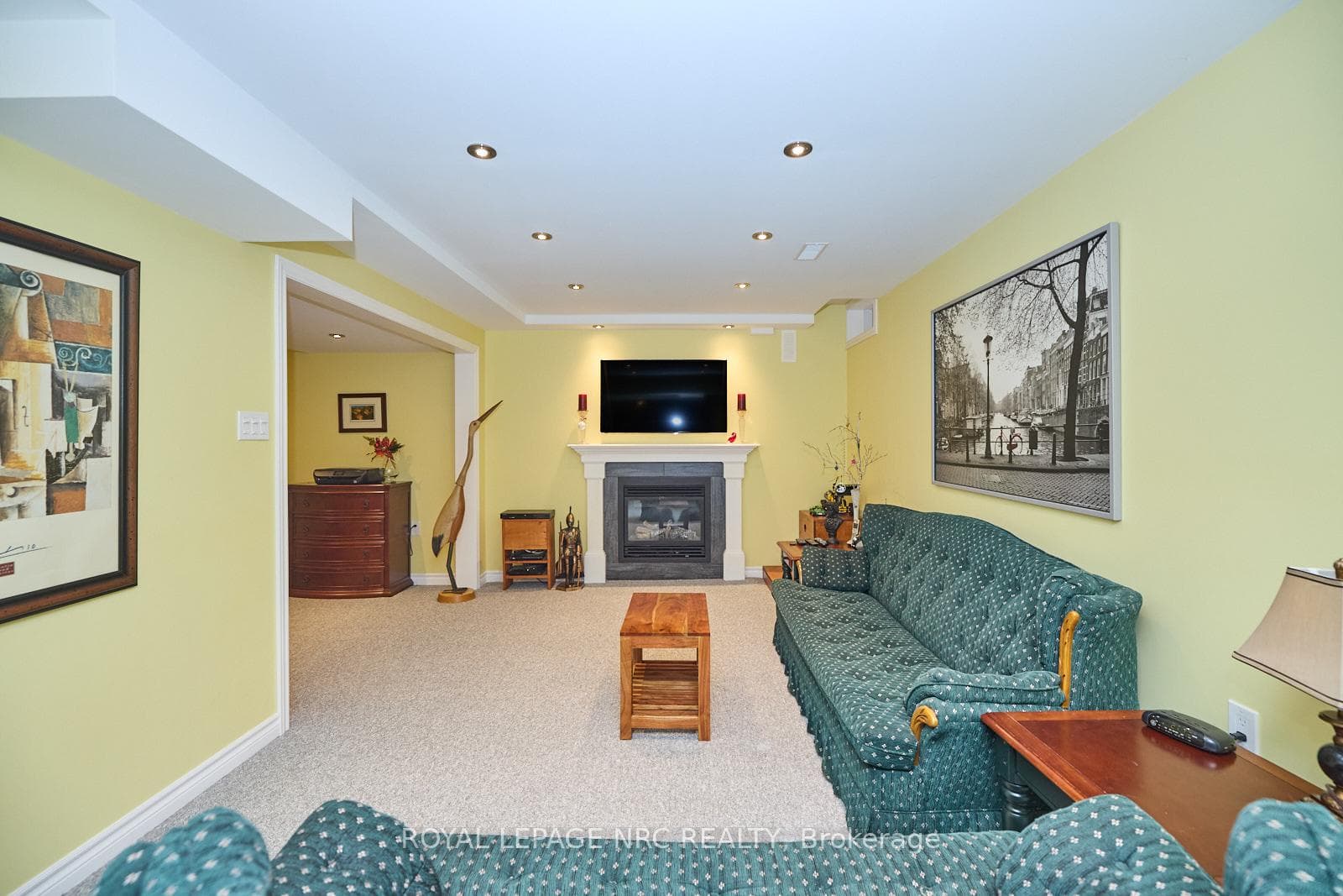 4 Alex Grant Place photo 28