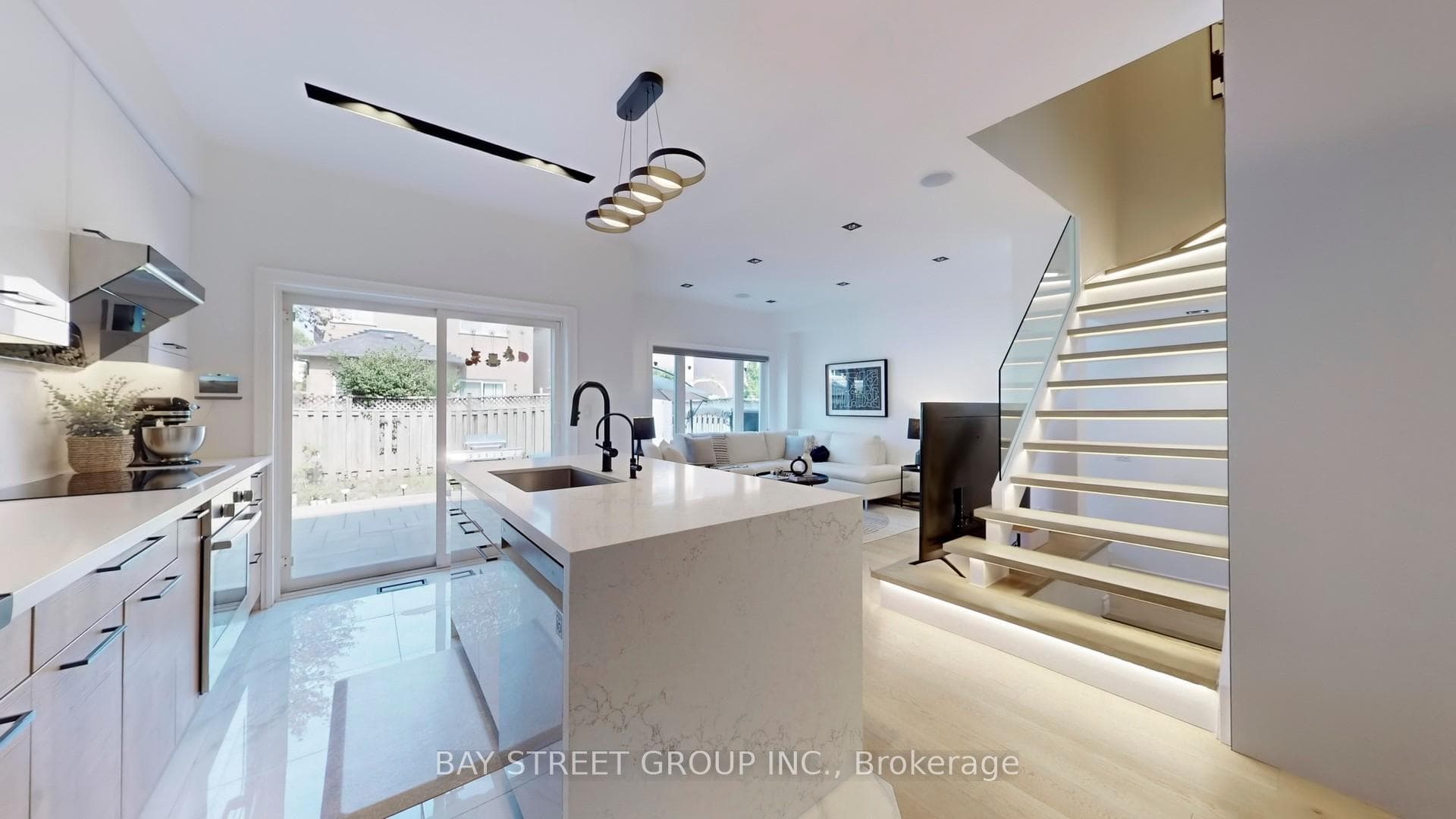 7 Mccaul Street photo 14