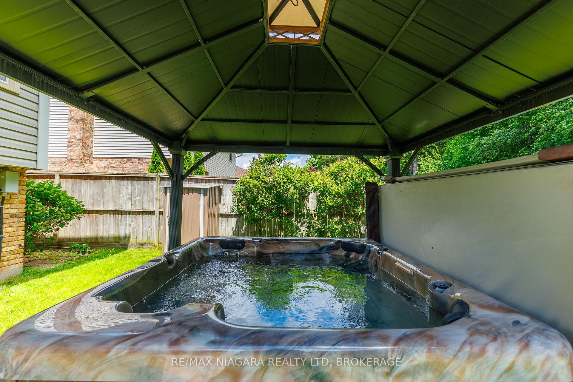 3786 Northwood Drive photo 12