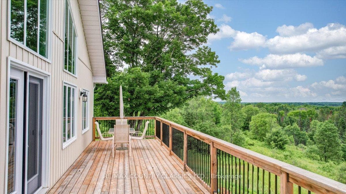 Large Front Deck