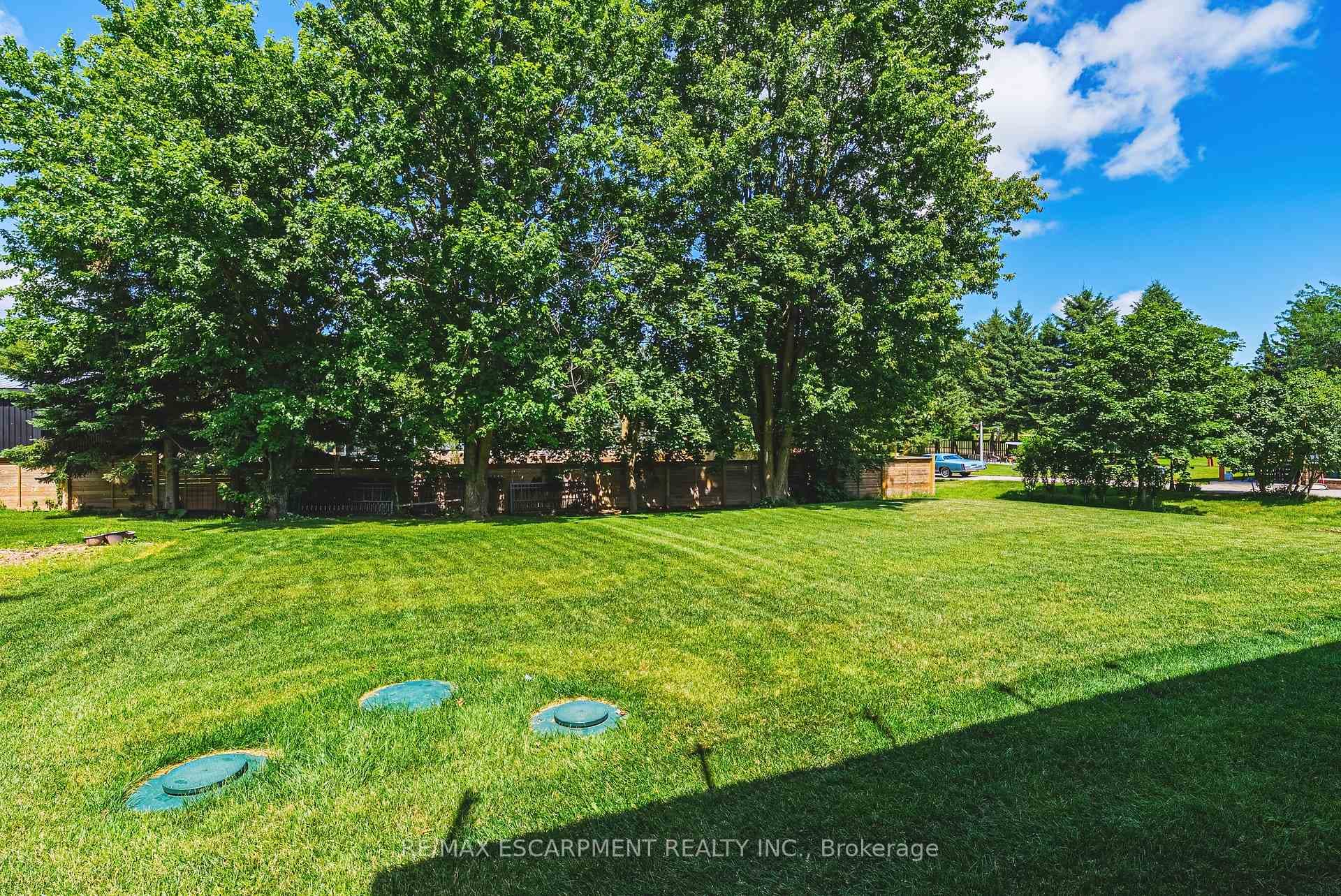 4511 Guelph Line photo 40