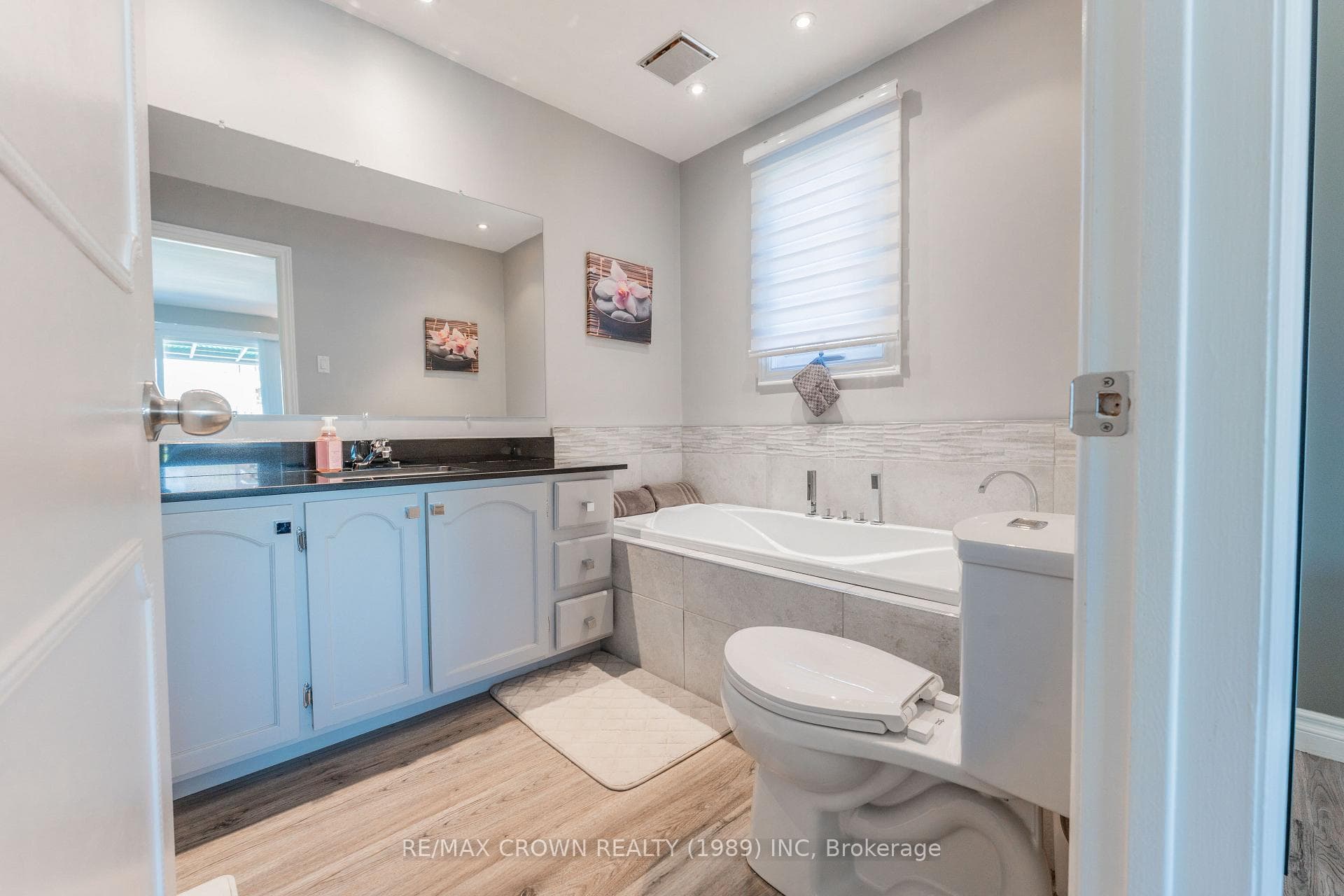 85 Avenue Road photo 21