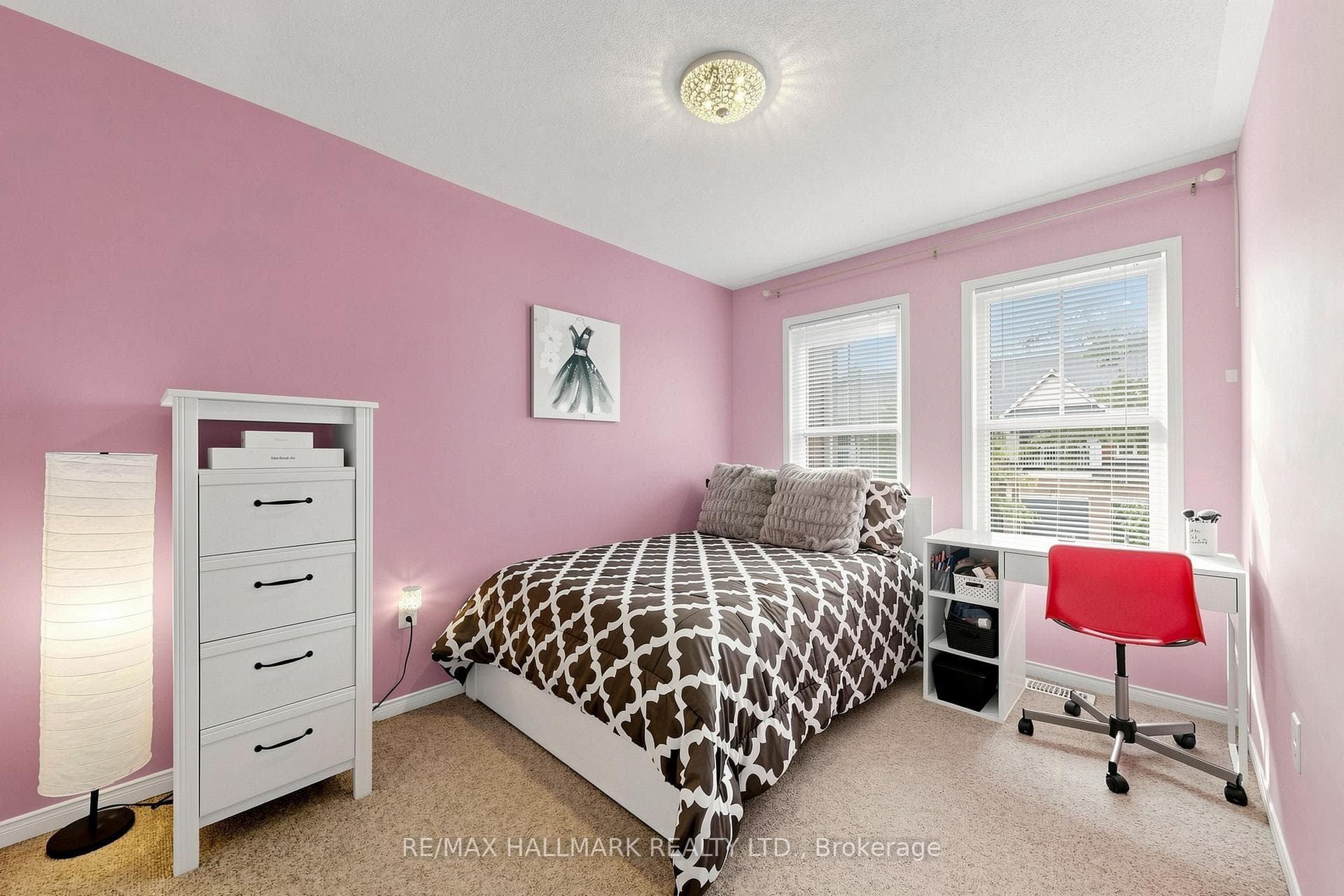 5 Bearings Avenue photo 33