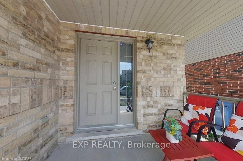43 CURZON Crescent Unit Upper photo 3