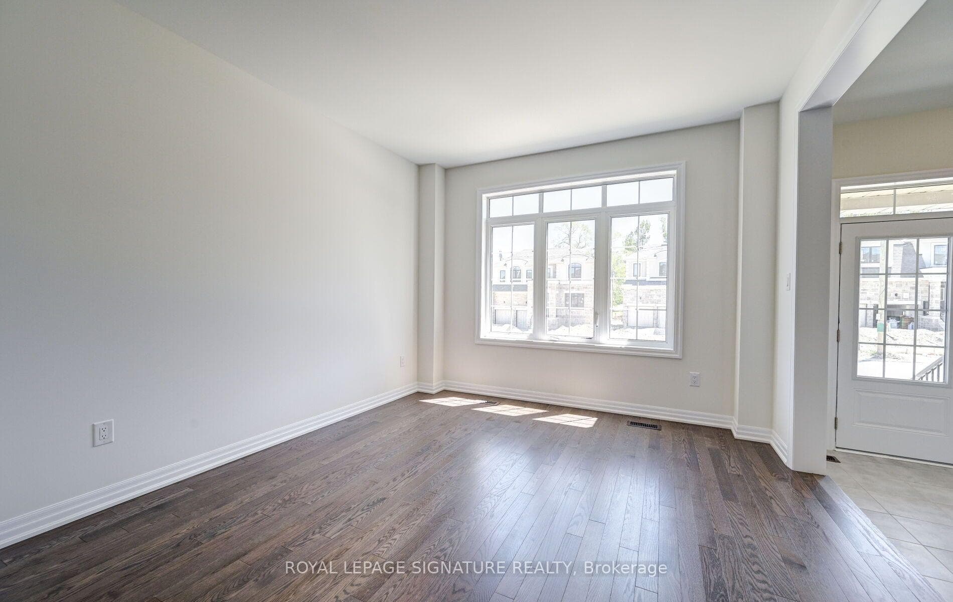 205 Warden Street photo 5