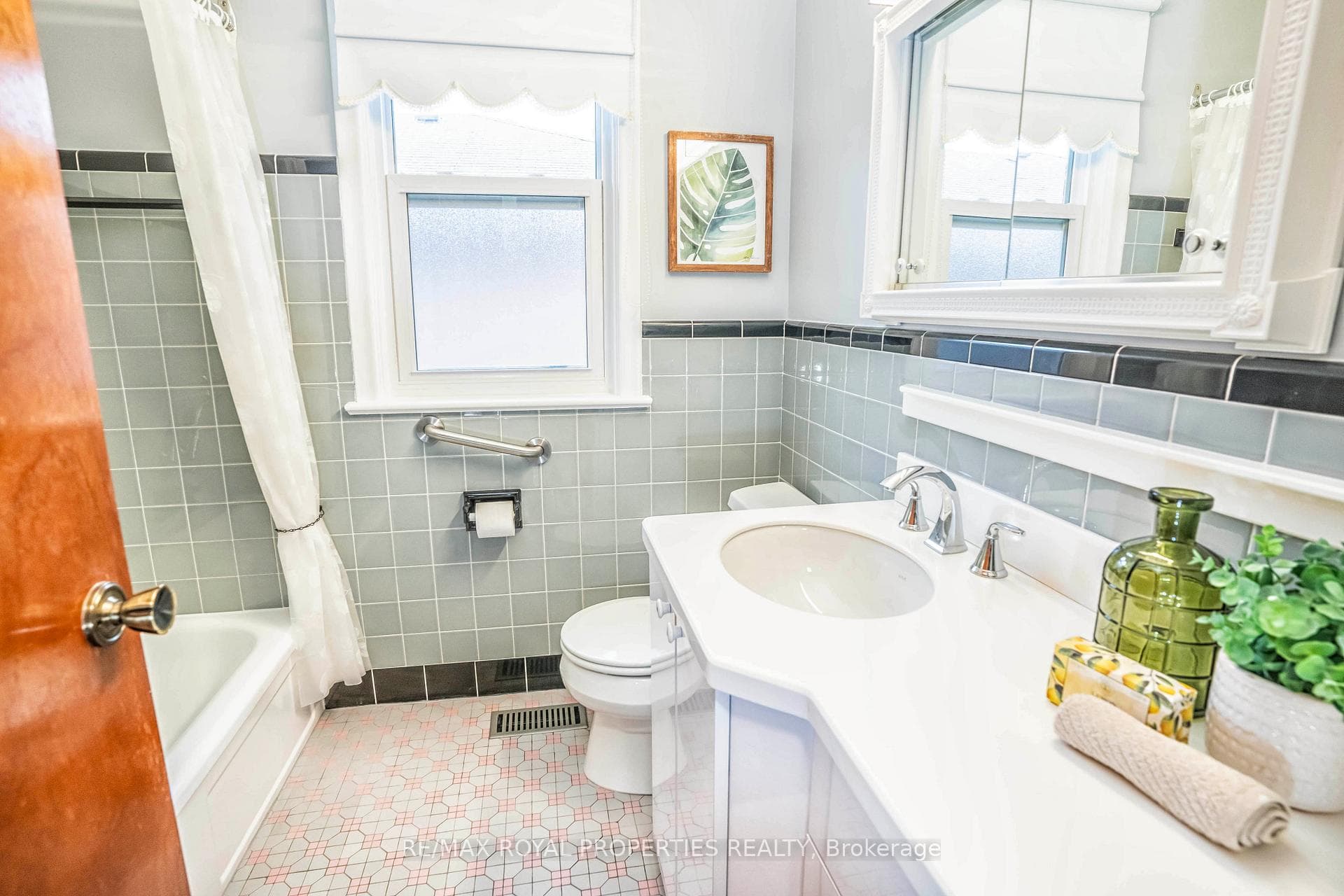 42 Mossbank Drive photo 20