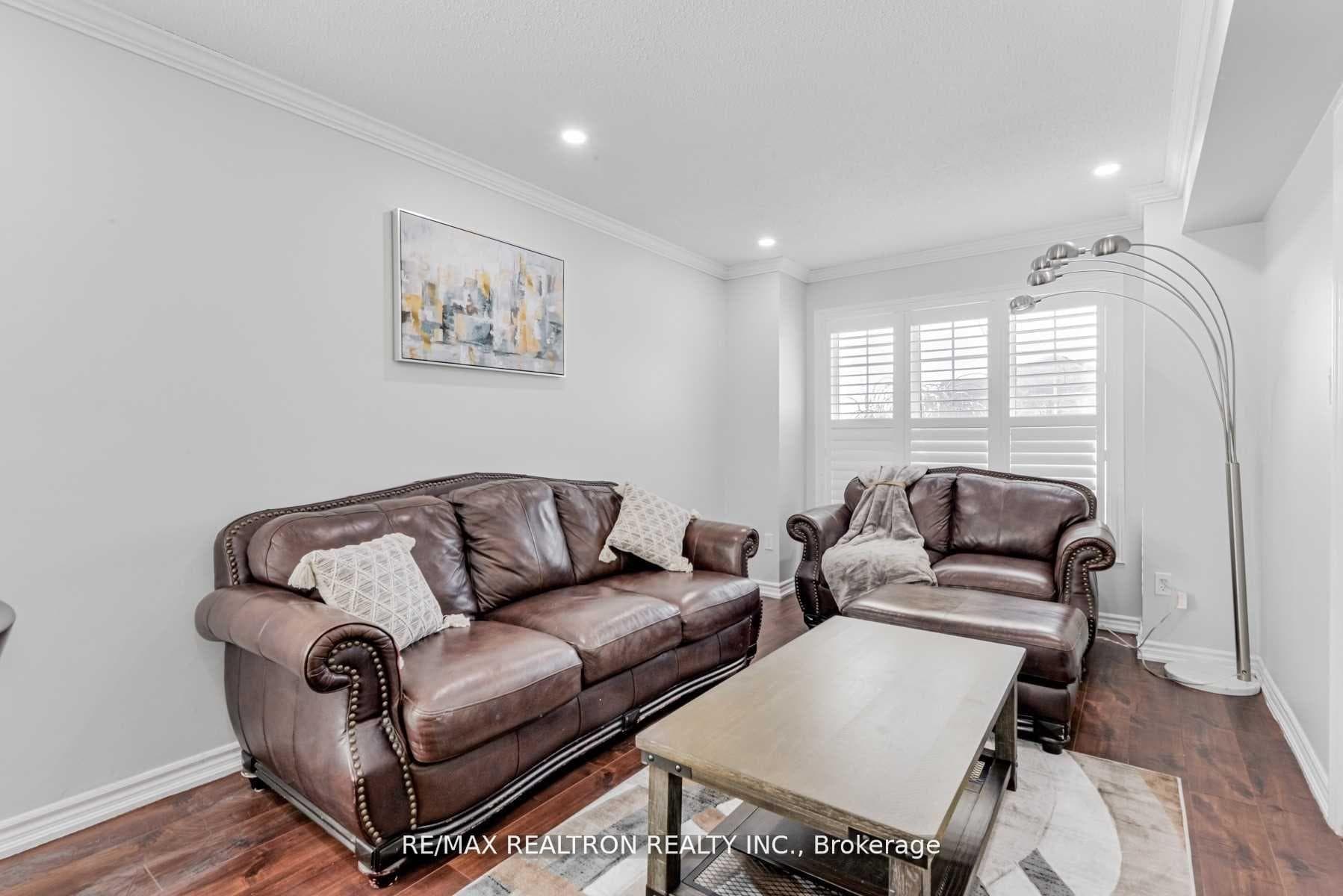 156 Dean Avenue photo 5