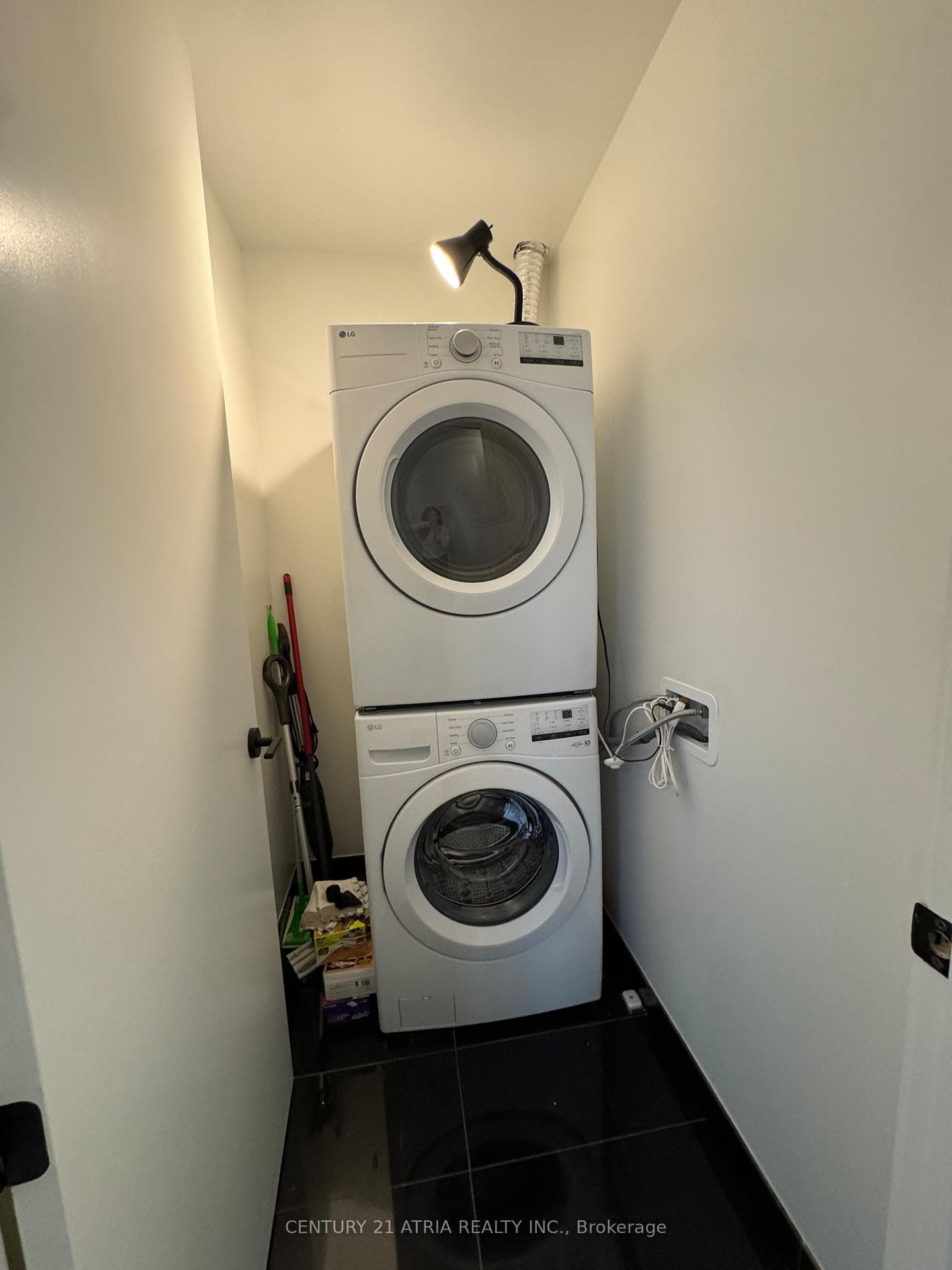 11 Yorkville Avenue Unit Lph6405 photo 24