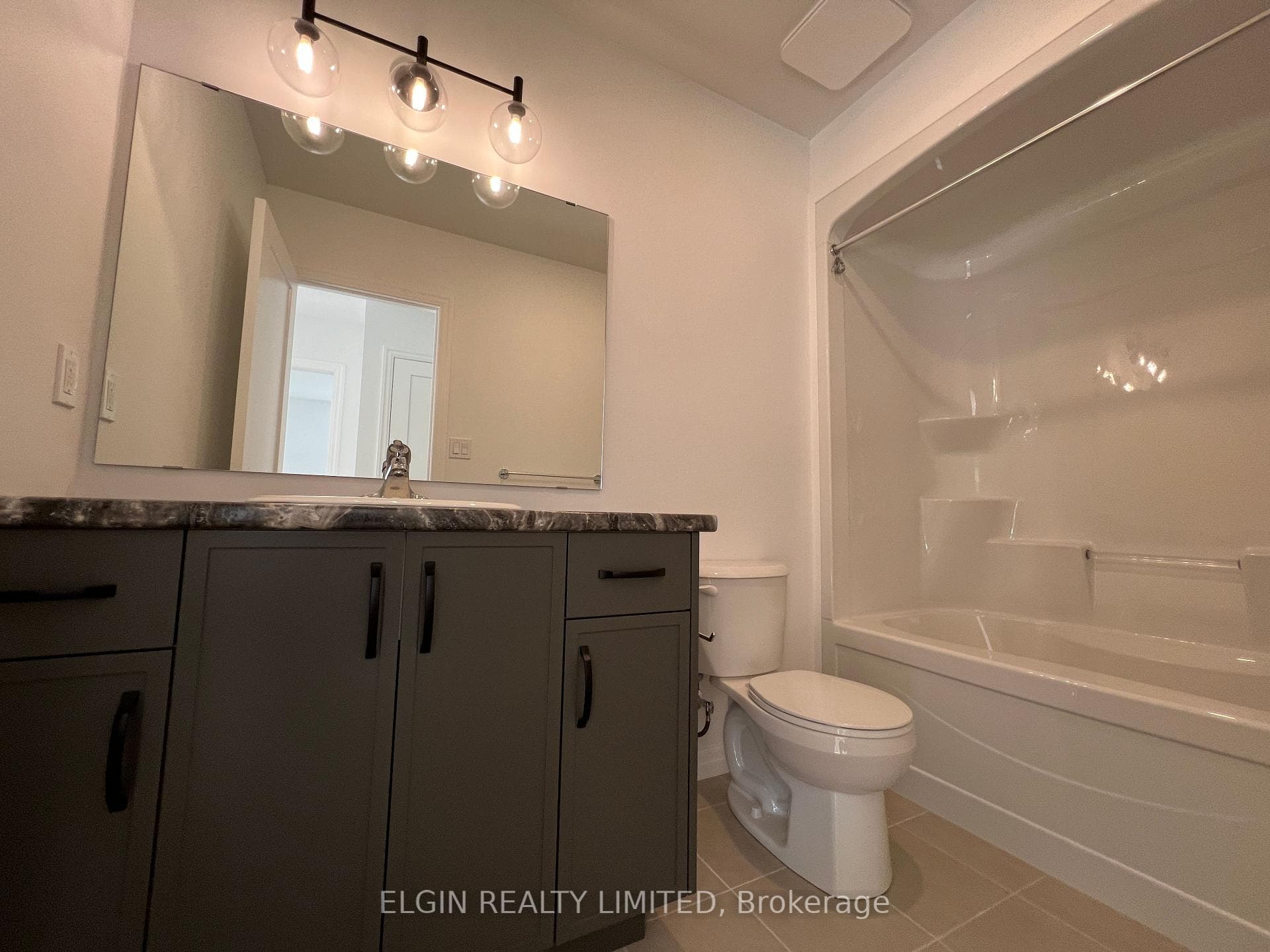 130 Graydon Drive photo 24