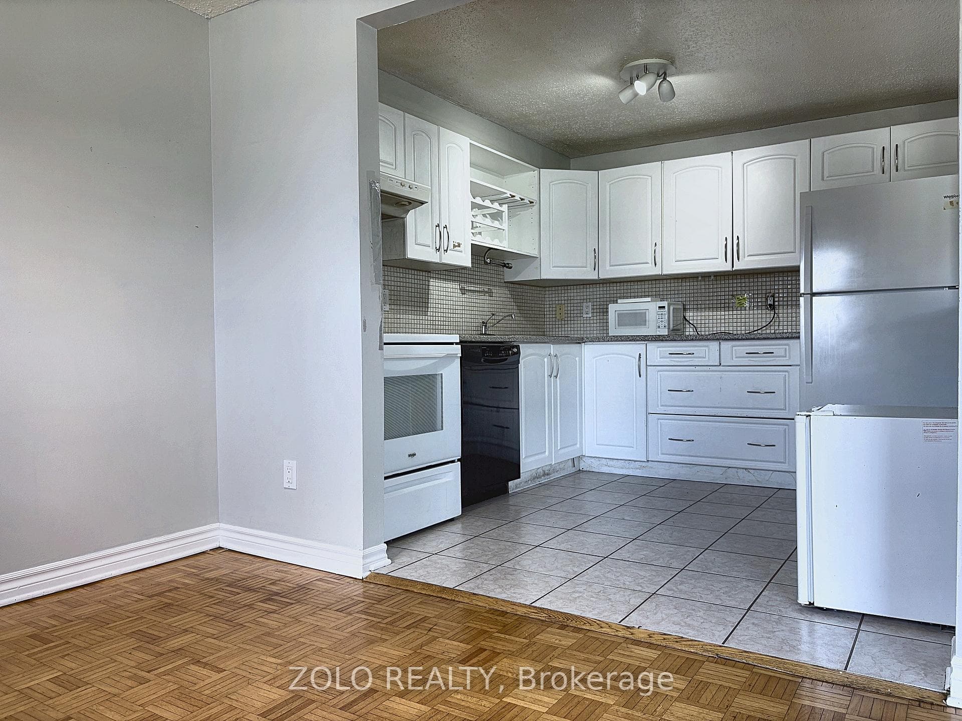241 Ridgepark Private Unit 59 photo 7