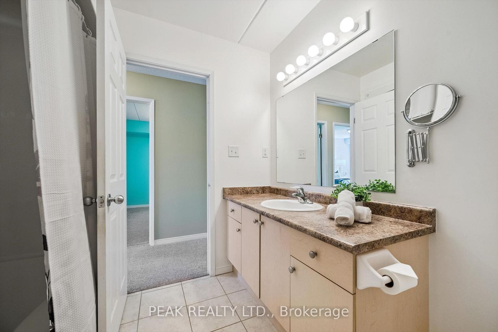 12 Holborn Drive Unit 2 photo 22