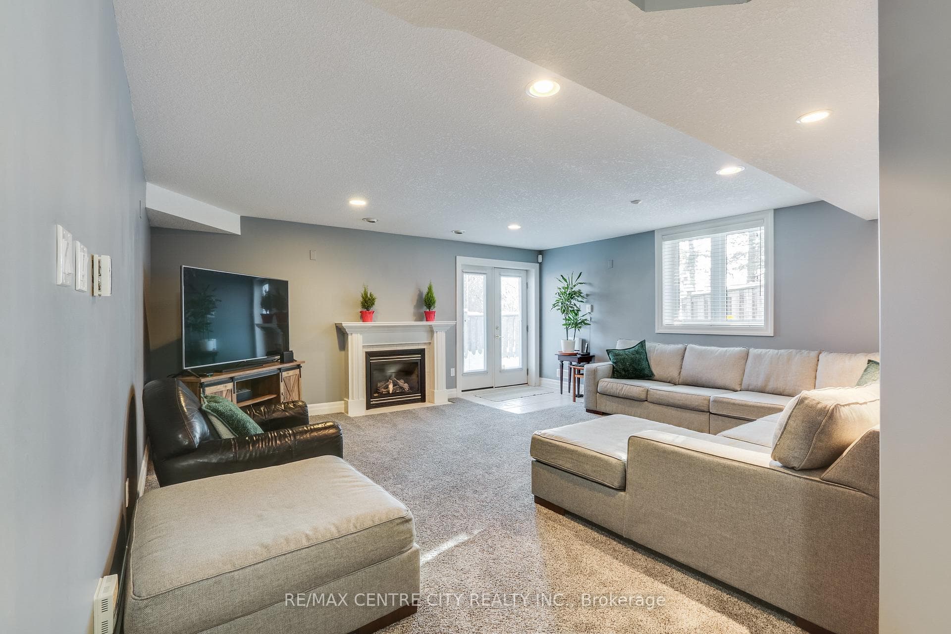 947 Adirondack Road Unit 16 photo 30