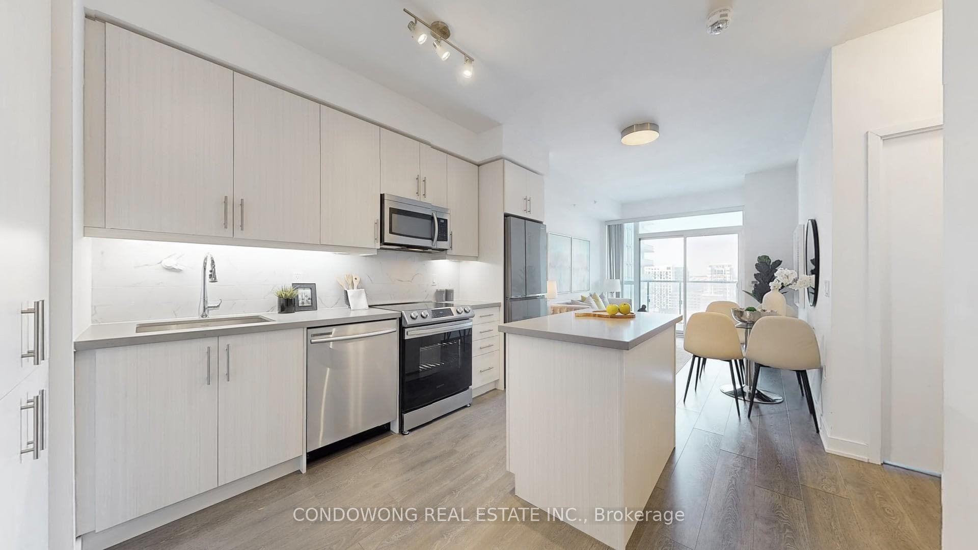 75 Oneida Crescent Unit 1502 photo 9