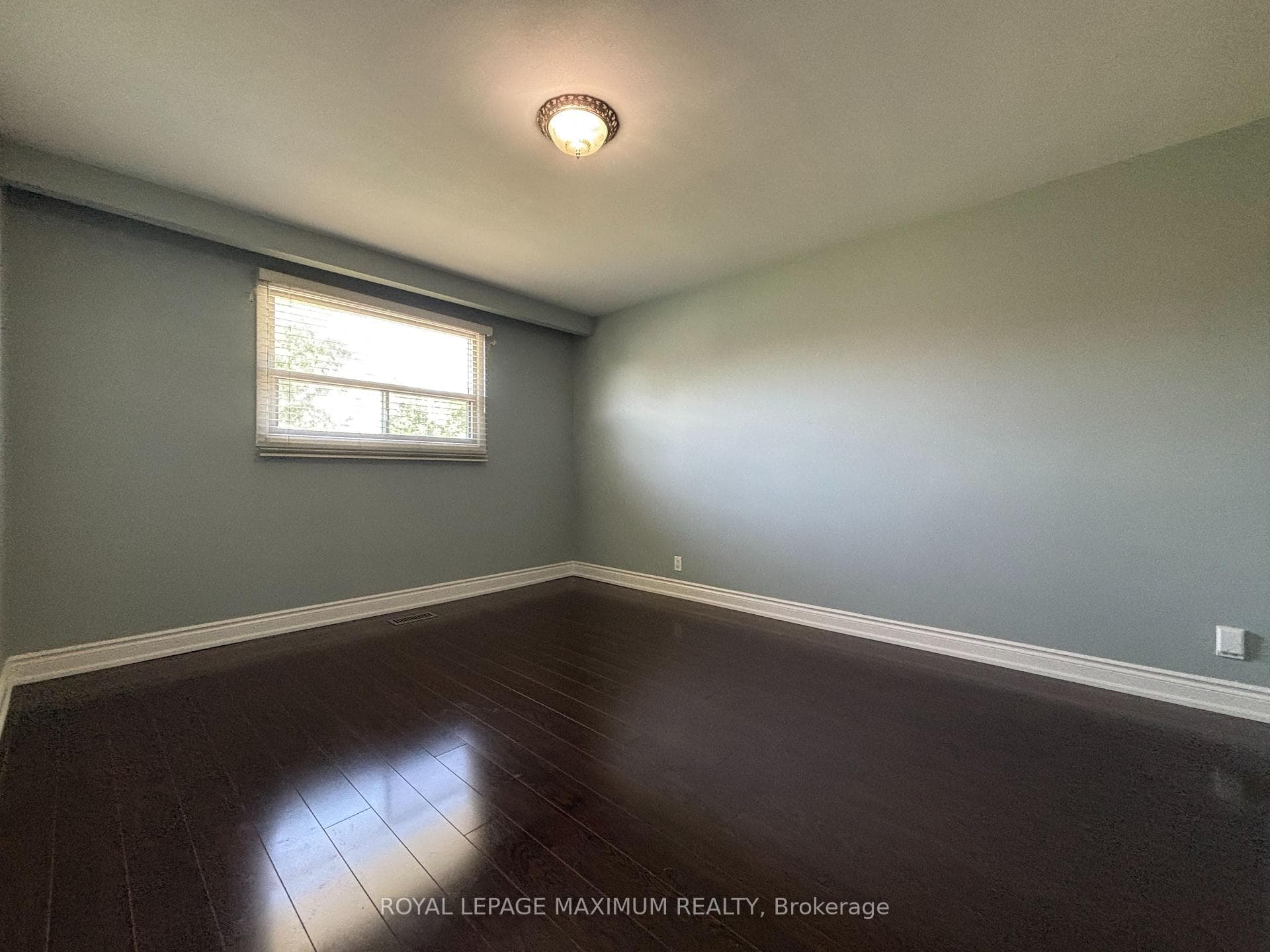 54 Hisey Crescent photo 21